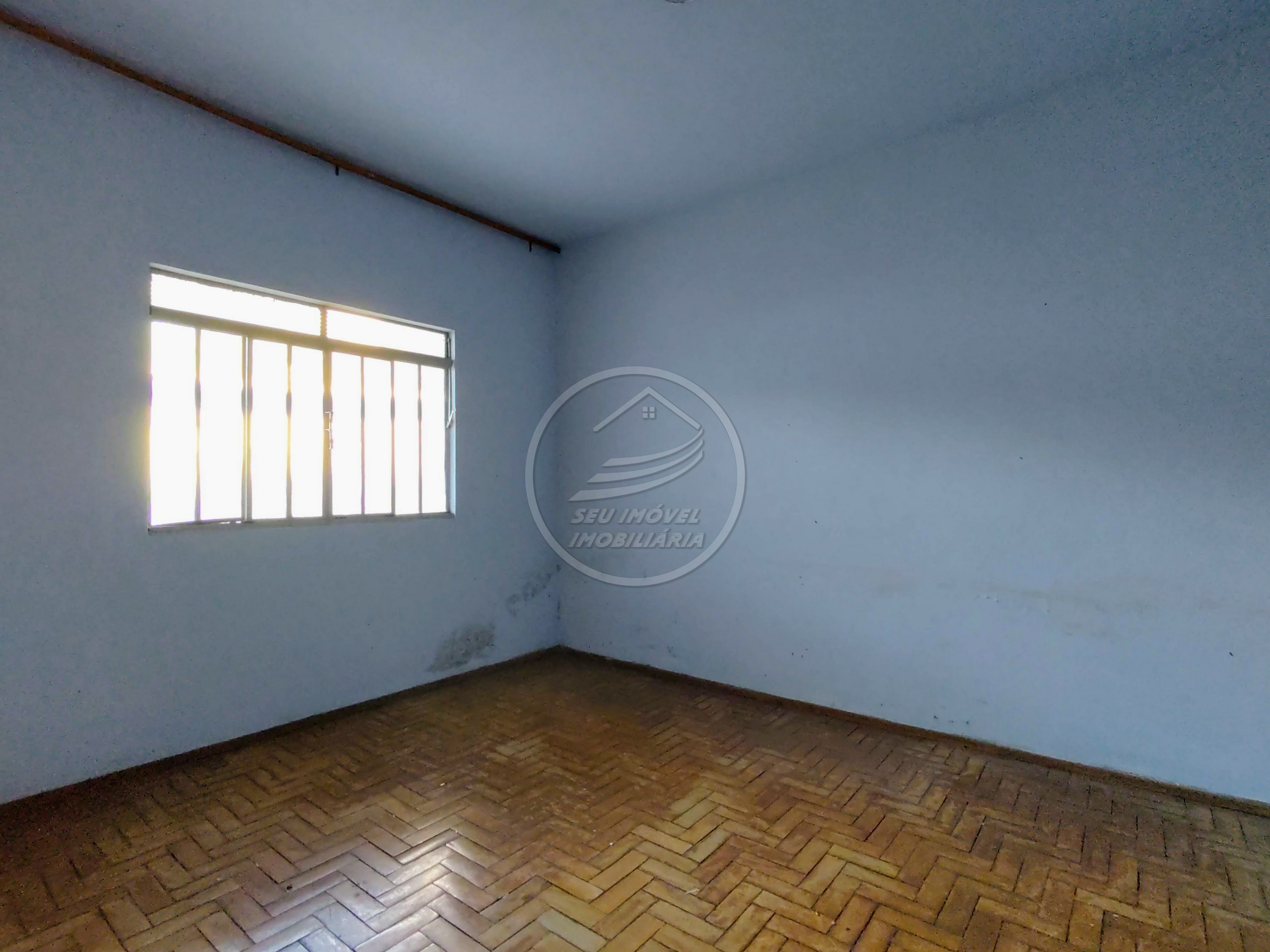 Casa a venda em Uberaba | Bairro Abadia | Lote com 344 m² | R$ 270 mil