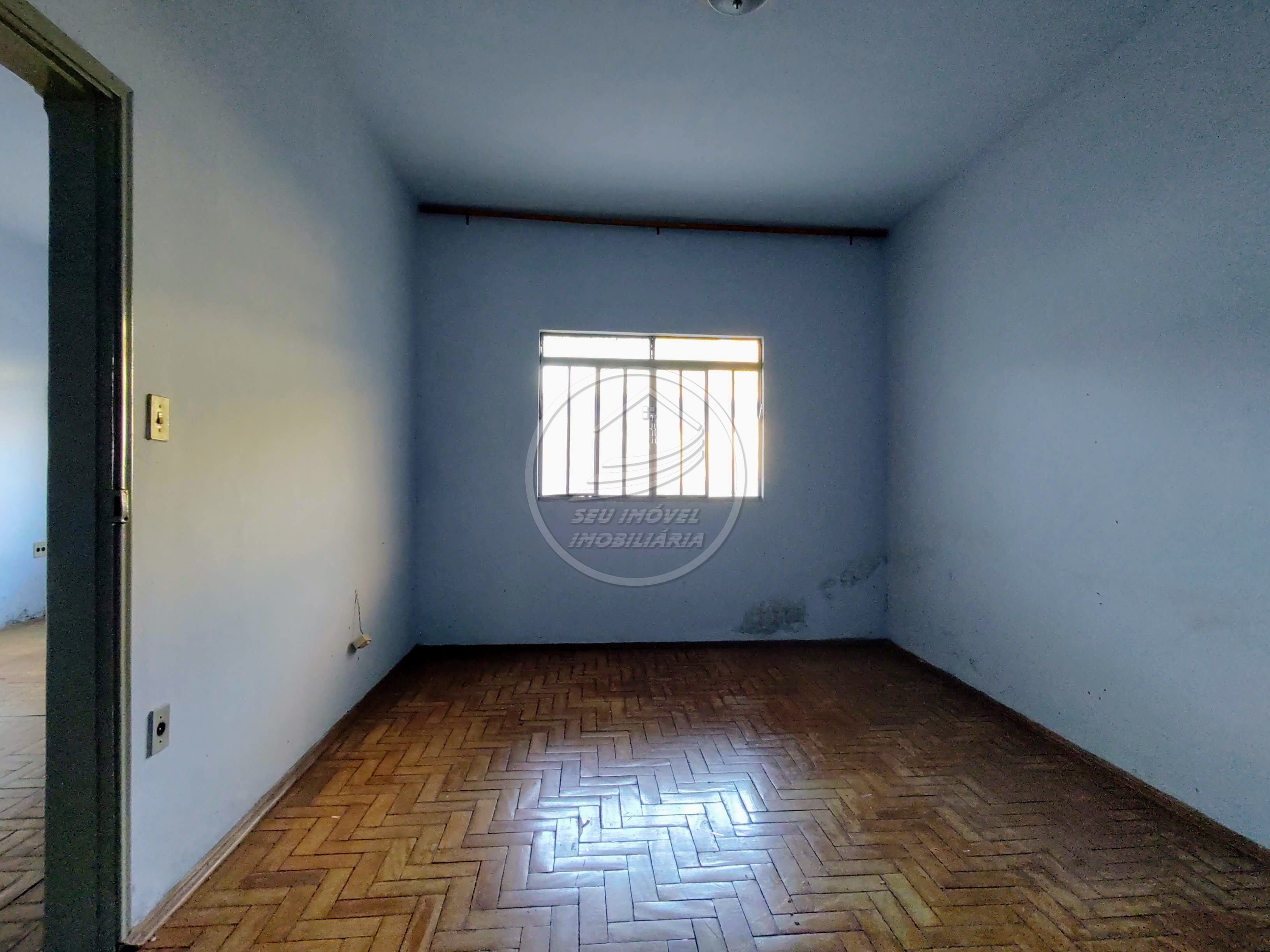 Casa a venda em Uberaba | Bairro Abadia | Lote com 344 m² | R$ 270 mil