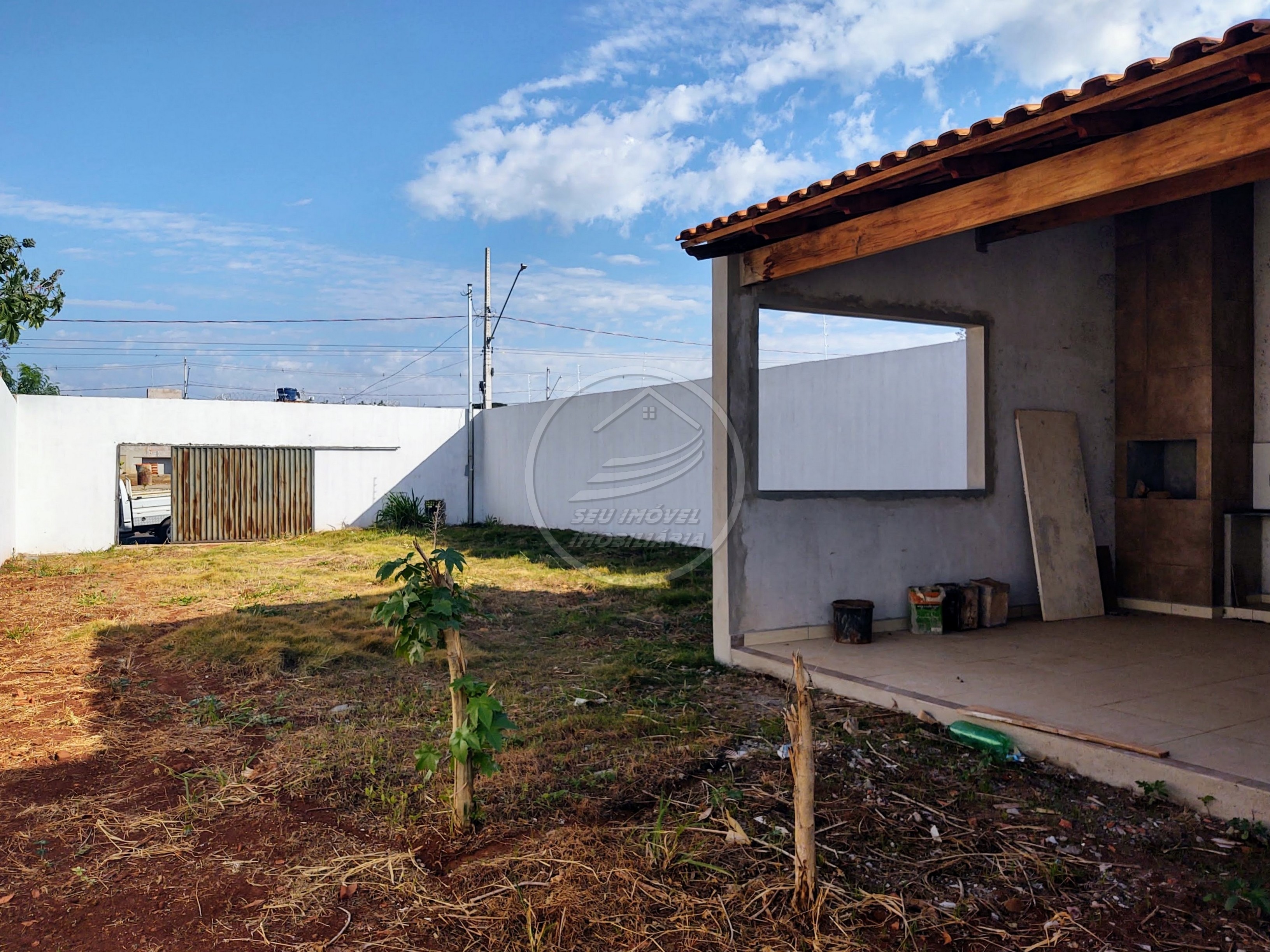Terreno a venda em Uberaba | Terra Jardim | Edícula com Varanda e Churrasqueira | R$ 155 mil