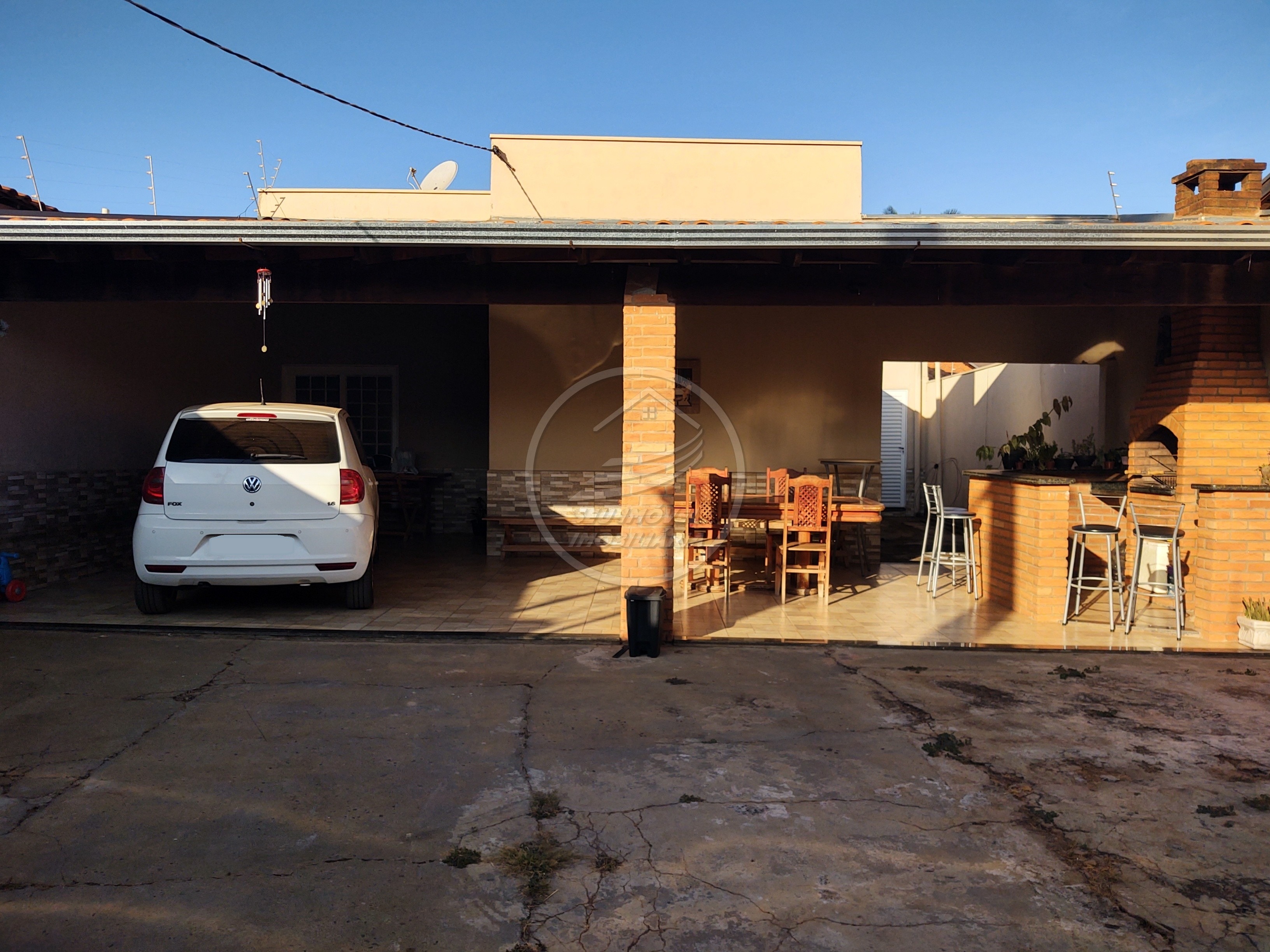 Casa a venda em Uberaba | Tita Rezende | 3 Quartos | 1 Suíte | 6 Vagas | R$ 380 mil