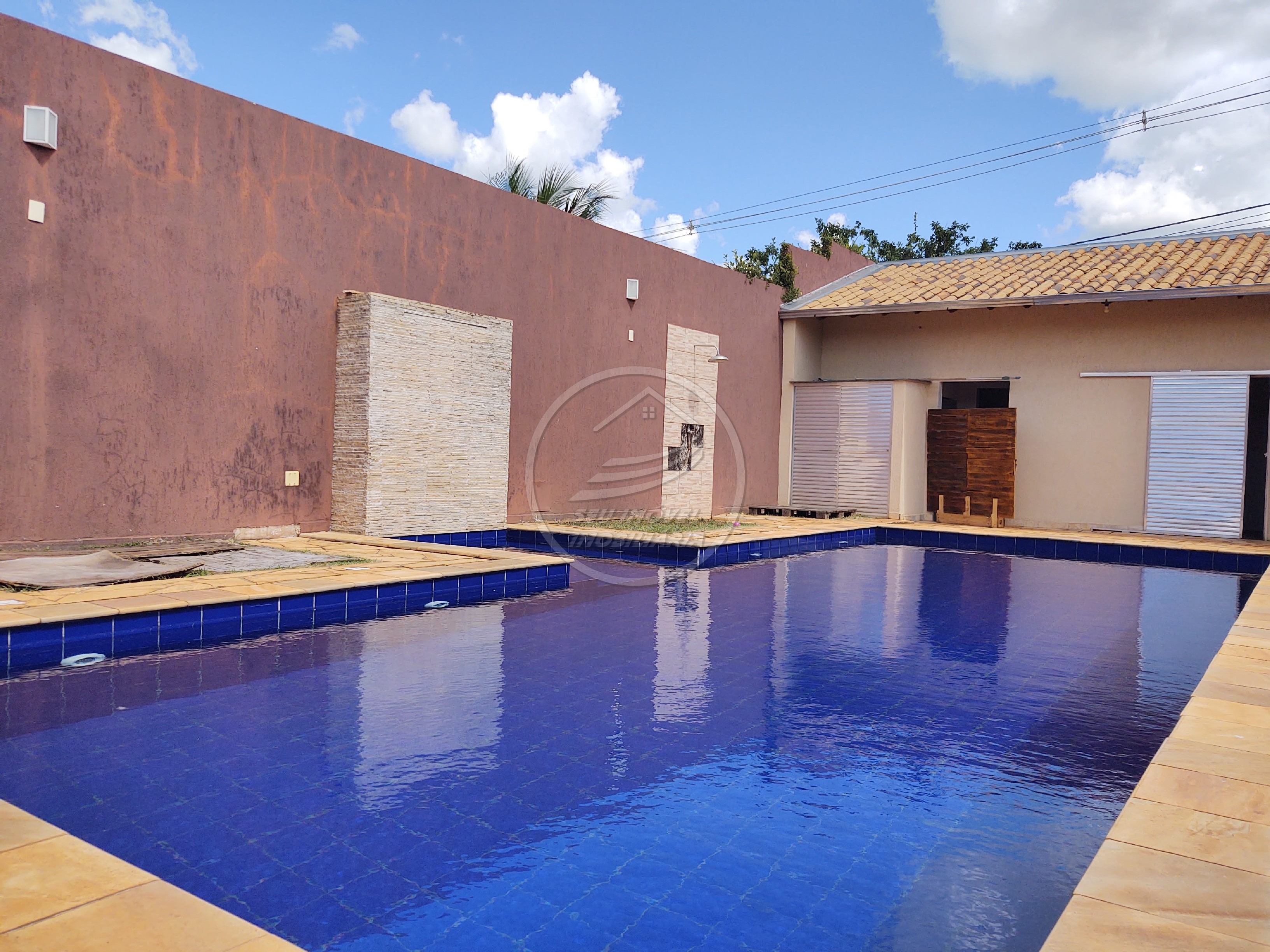 Casa à venda em Uberaba-MG | Cidade Nova | 3 quartos | 1 suíte com closet | R$ 700 mil