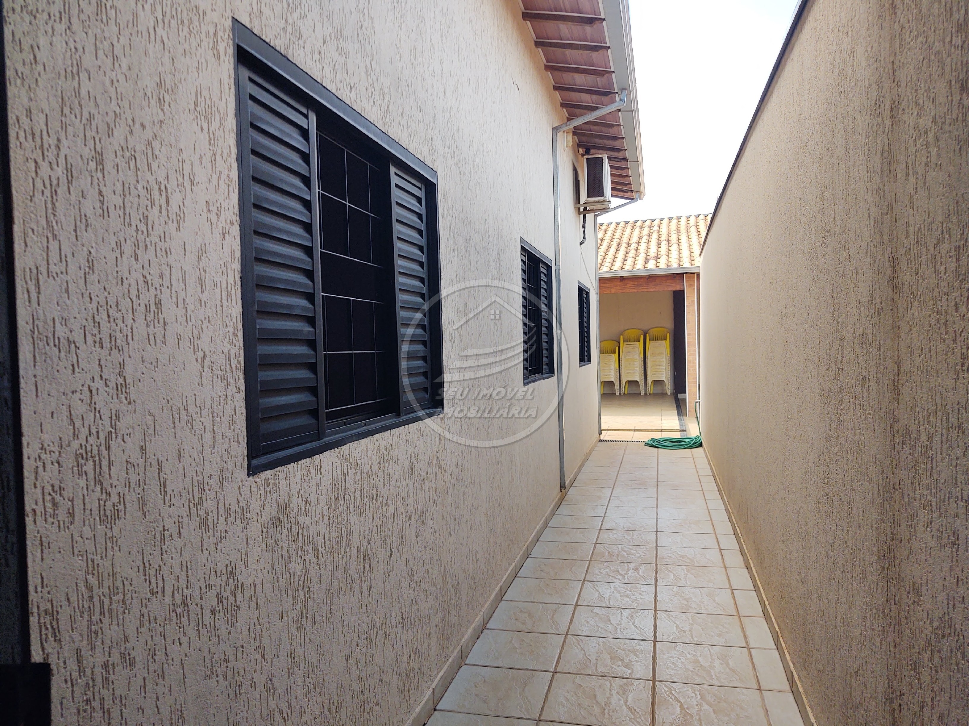 Casa à venda em Uberaba-MG | Cidade Nova | 3 quartos | 1 suíte com closet | R$ 700 mil