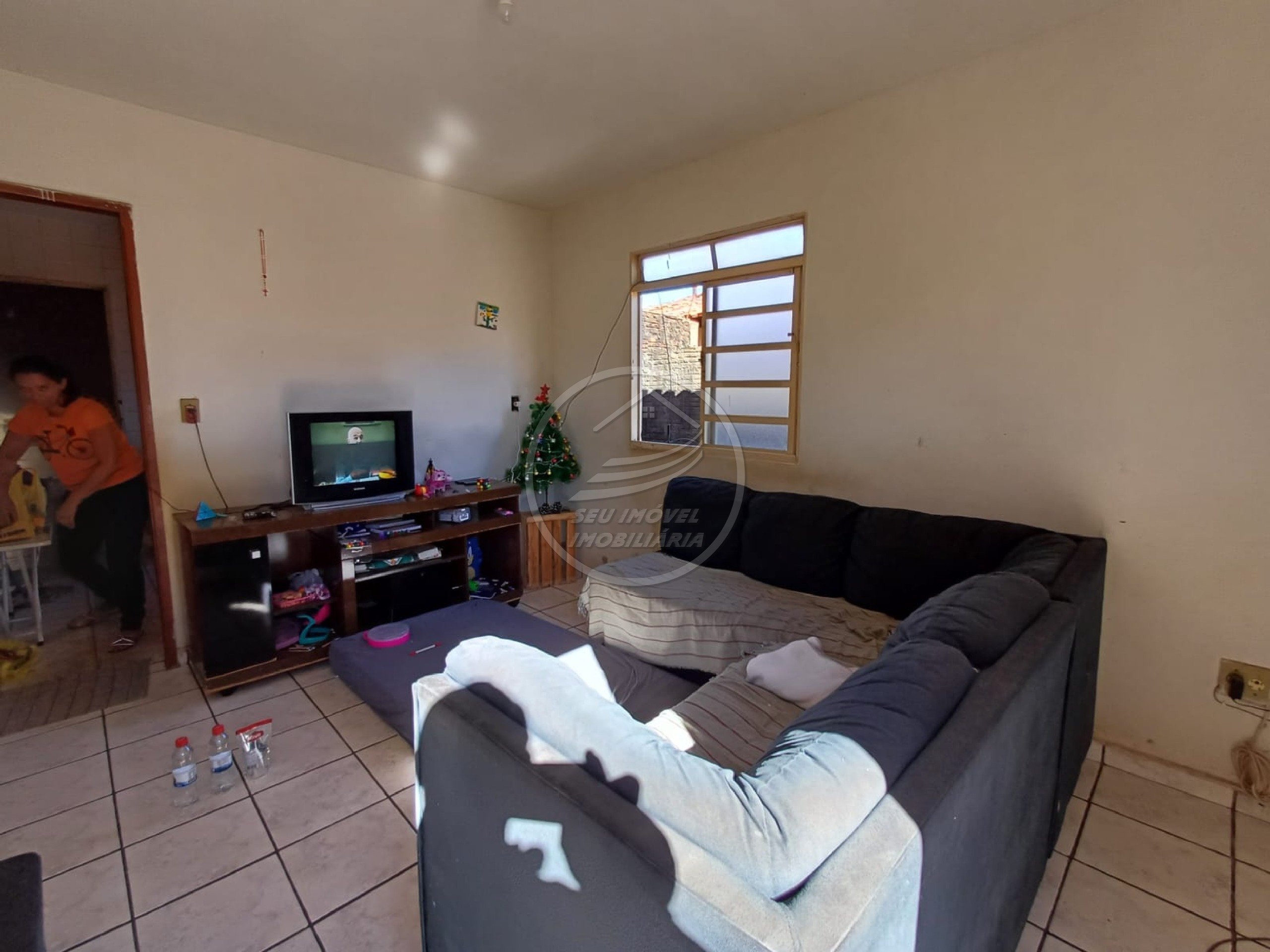 Casa a venda em Uberaba | Beija Flor I | 2 Quartos | 4 Vagas | R$ 240mil