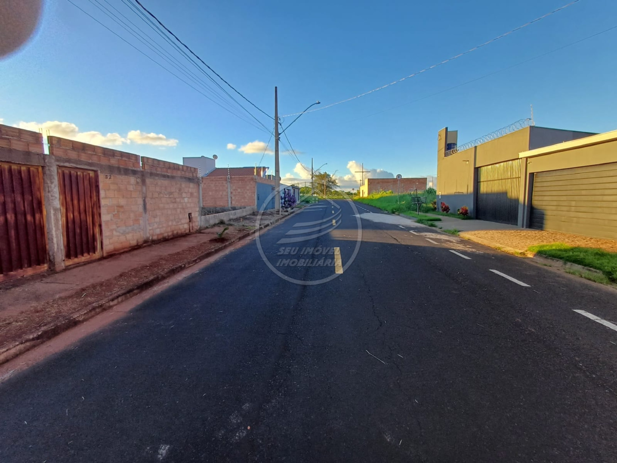Terreno à venda em Uberaba-MG, Parque das Laranjeiras I - 250,00 m² de área. R$ 130 mil, Aproveite já!