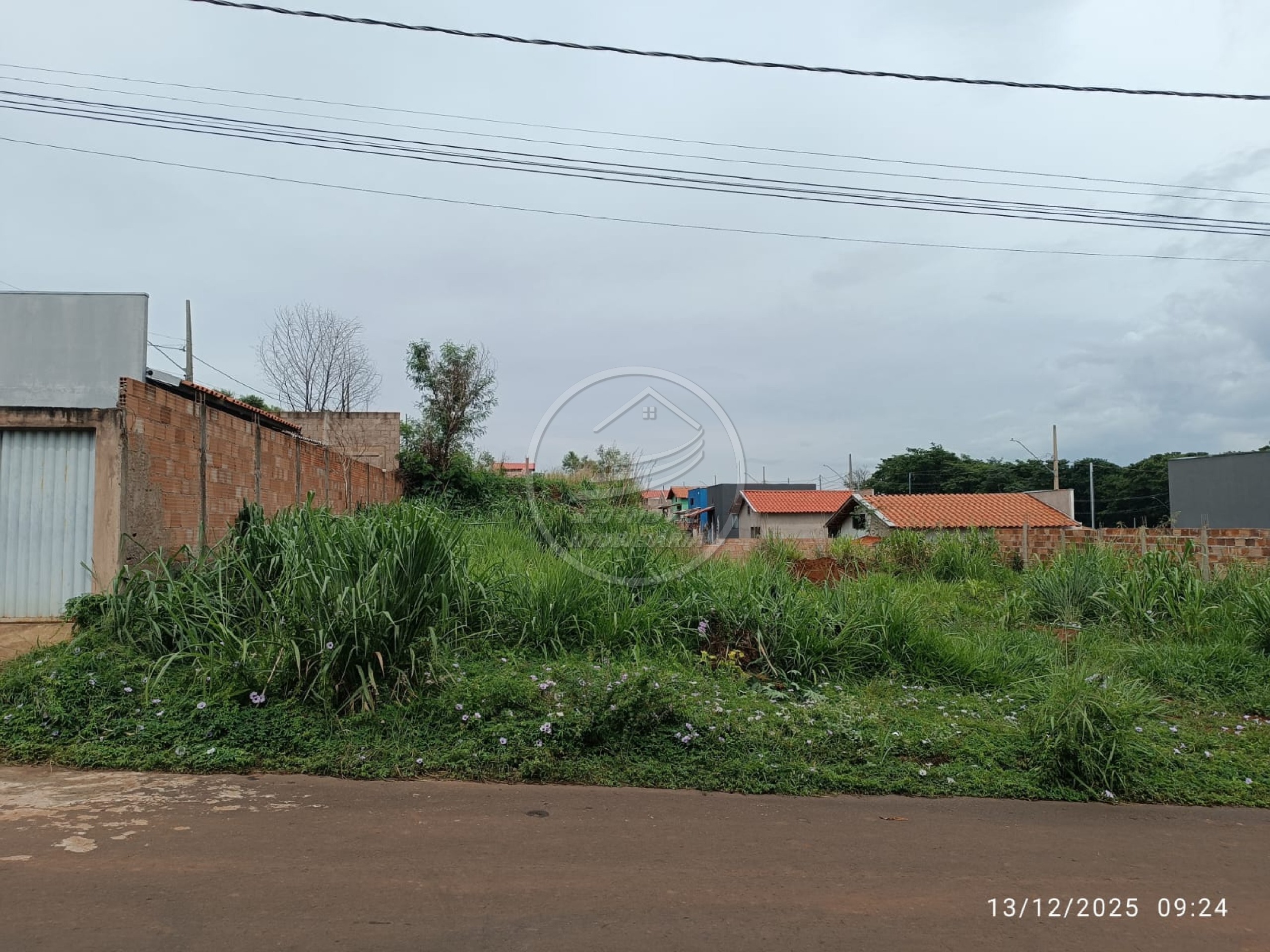 Terreno à venda em Uberaba-MG, bairro Alfredo Freire IV, com 200,00 m², R$ 80 mil.
