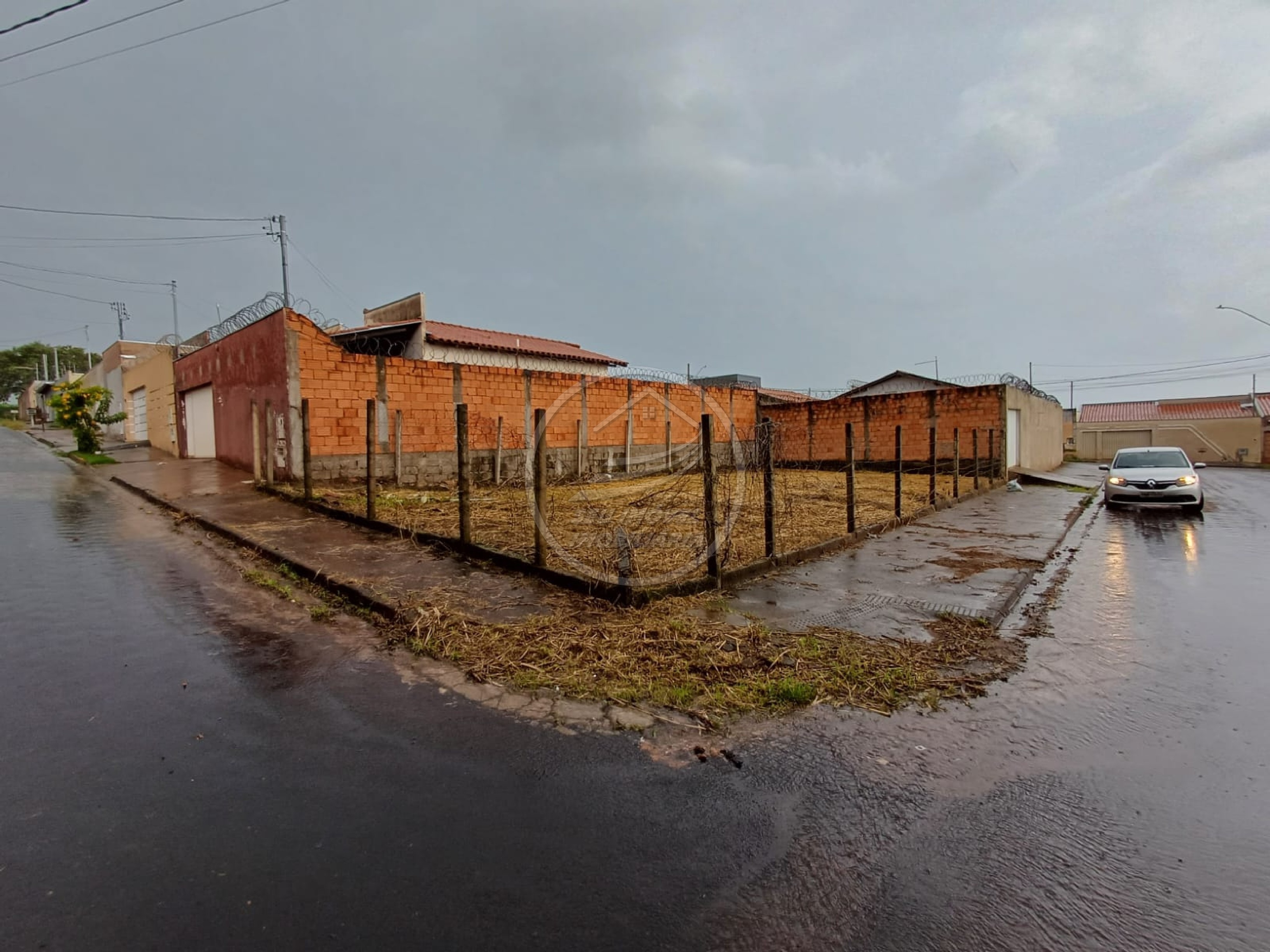 Venda de Terreno de 200m² no Parque dos Buritis em Uberaba-MG: Aproveite essa Oportunidade!