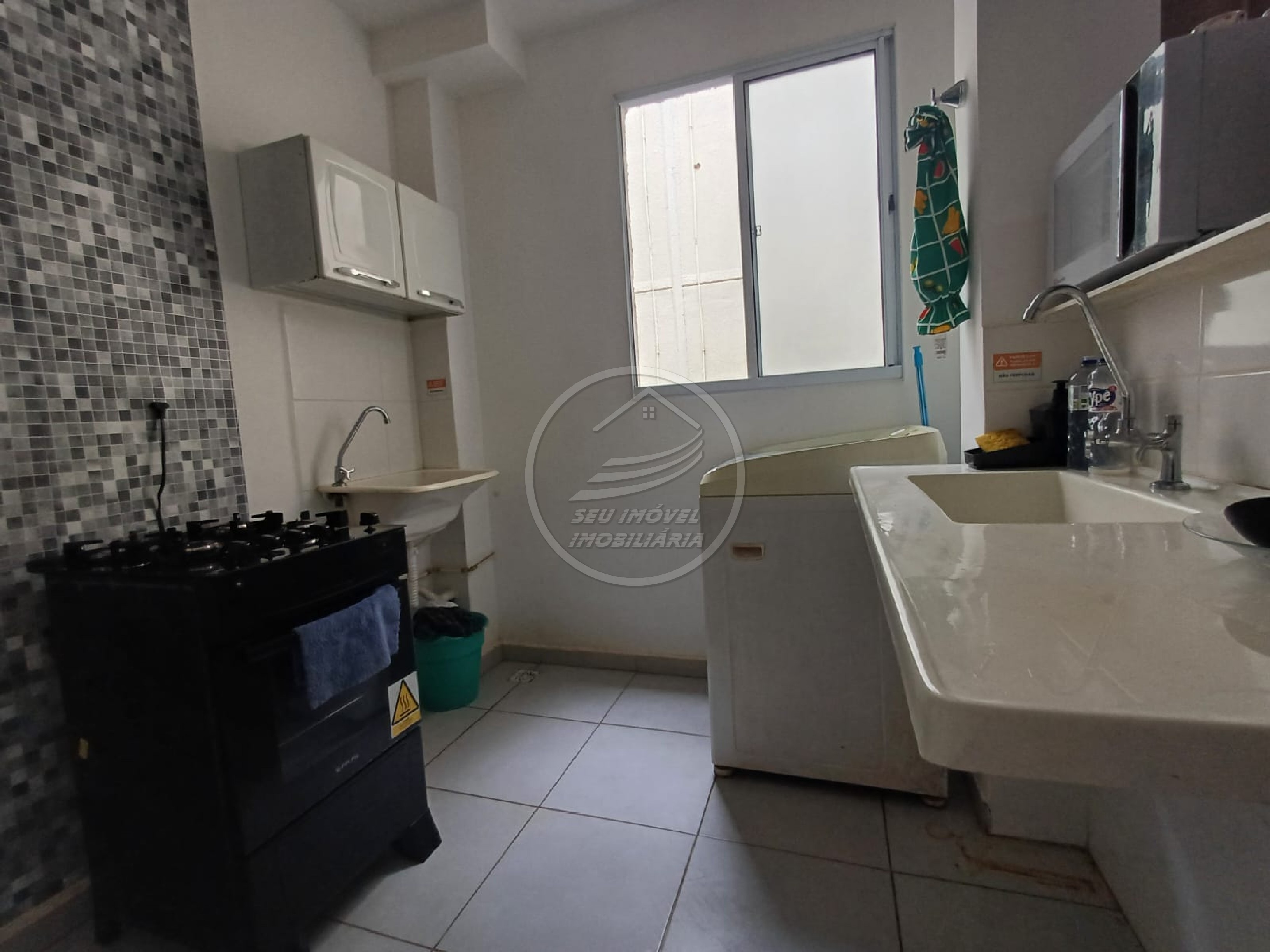 Apartamento à venda em Uberaba/MG, na Região do Boa Vista, 2 quartos, 1 vaga de garagem, R$ 170 mil.