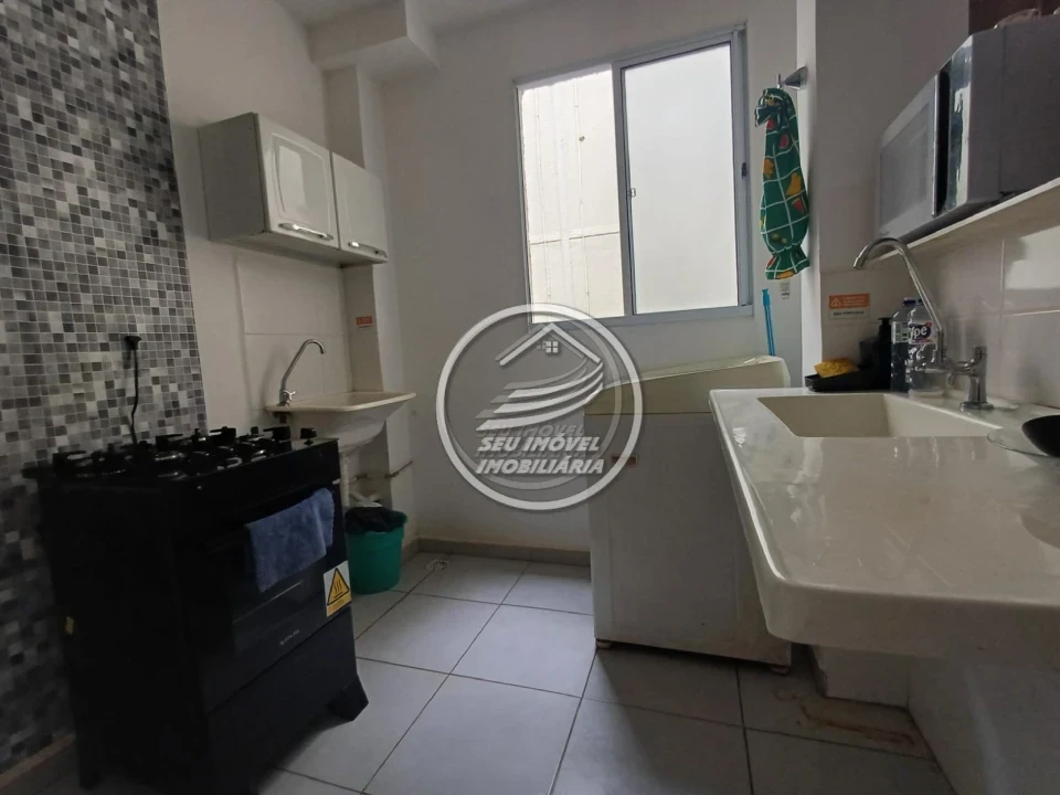 Apartamento à venda em Uberaba/MG, na Região do Boa Vista, 2 quartos, 1 vaga de garagem, R$ 170 mil.