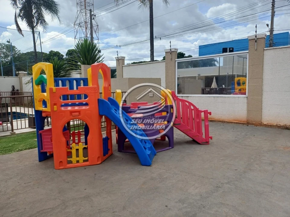Apartamento à venda em Uberaba/MG, na Região do Boa Vista, 2 quartos, 1 vaga de garagem, R$ 170 mil.