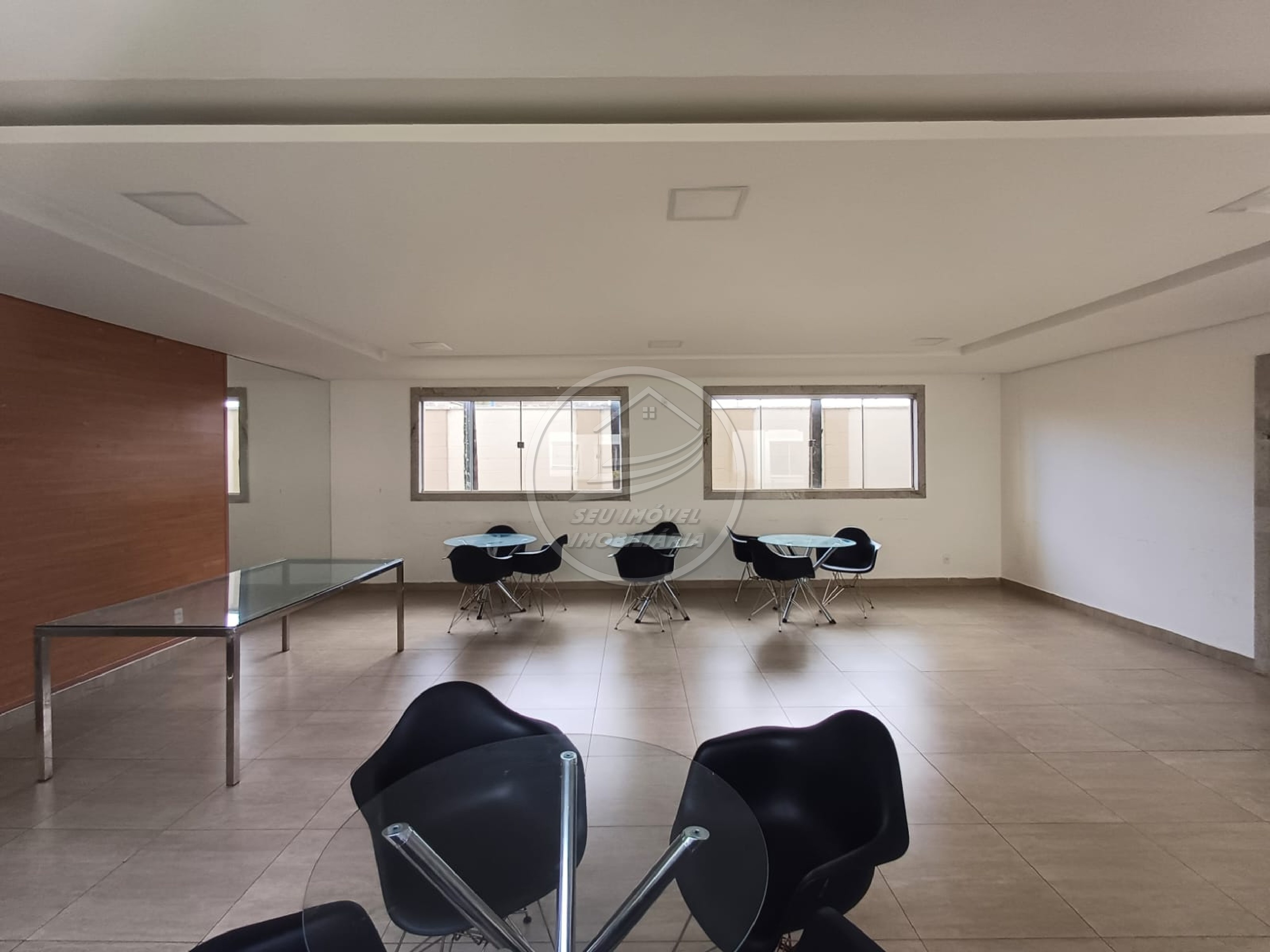Apartamento à venda em Uberaba/MG, na Região do Boa Vista, 2 quartos, 1 vaga de garagem, R$ 170 mil.