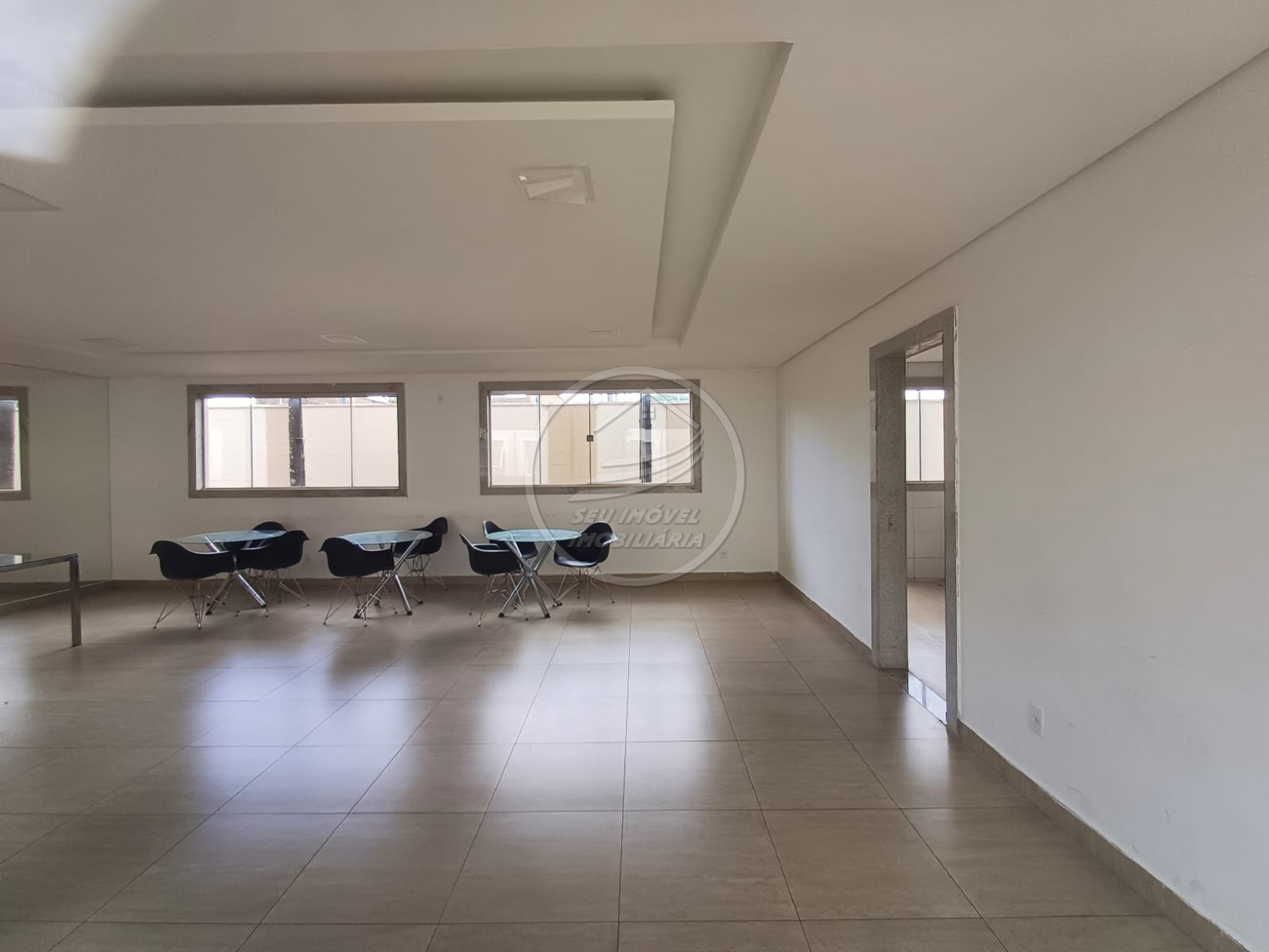 Apartamento à venda em Uberaba/MG, na Região do Boa Vista, 2 quartos, 1 vaga de garagem, R$ 170 mil.