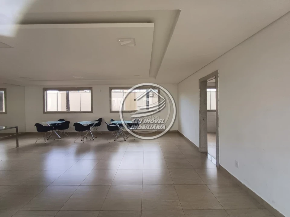 Apartamento à venda em Uberaba/MG, na Região do Boa Vista, 2 quartos, 1 vaga de garagem, R$ 170 mil.