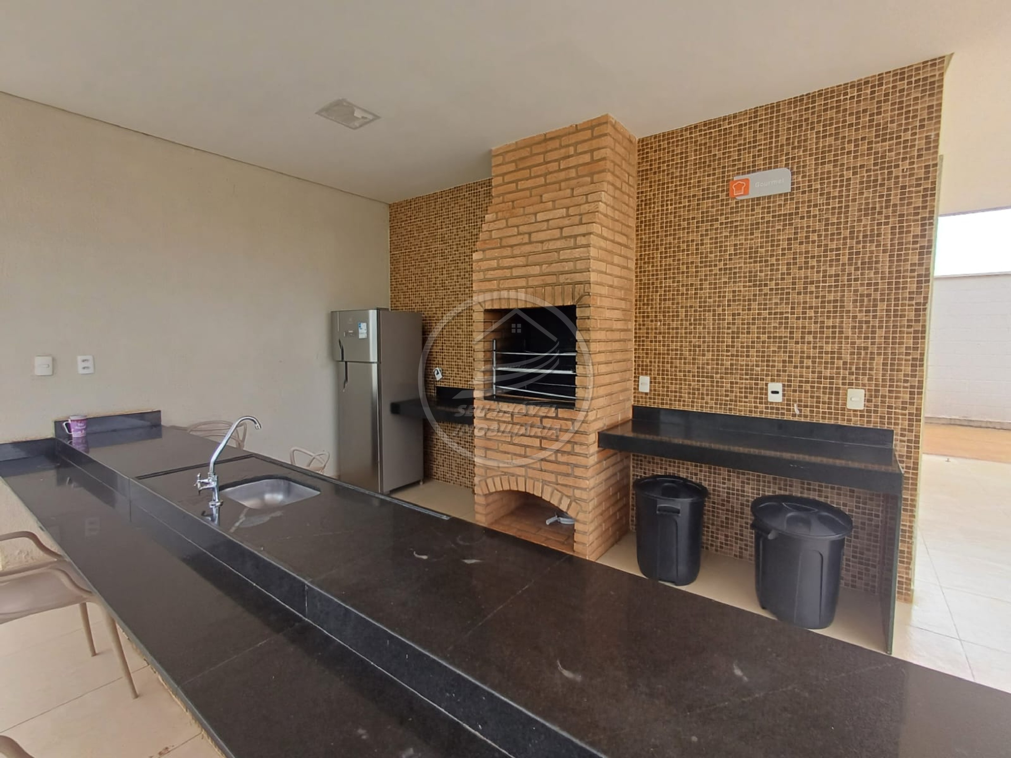 Apartamento à venda em Uberaba/MG, na Região do Boa Vista, 2 quartos, 1 vaga de garagem, R$ 170 mil.