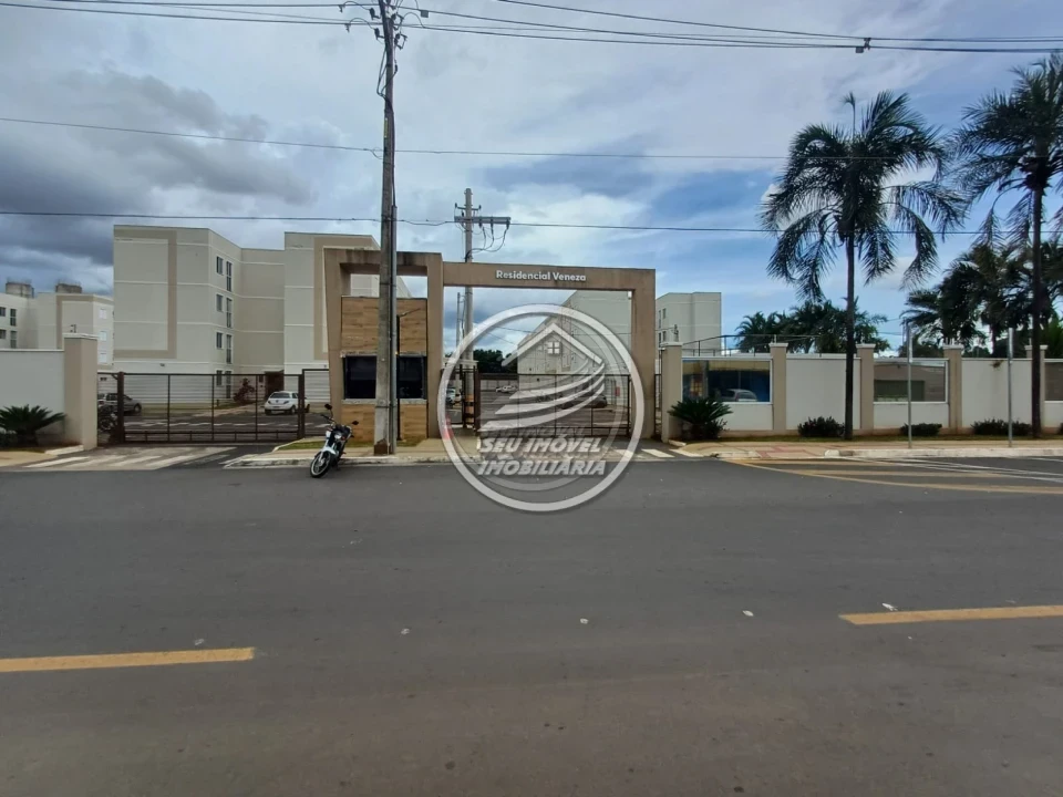 Apartamento à venda em Uberaba/MG, na Região do Boa Vista, 2 quartos, 1 vaga de garagem, R$ 170 mil.