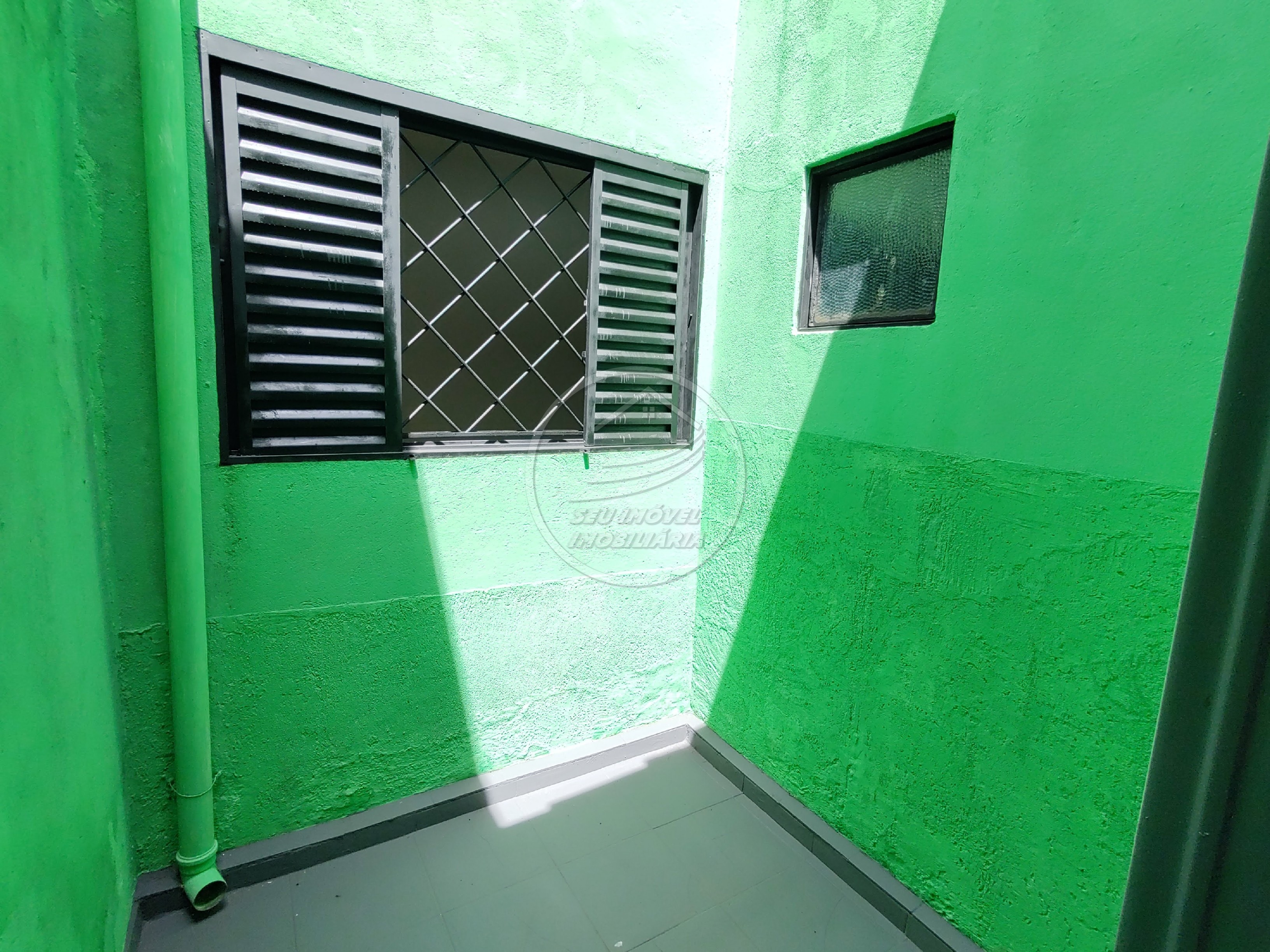 Casa à venda em Uberaba-MG: 3 quartos, 1 suíte, 2 banheiros, 3 vagas de garagem - Imperdível!