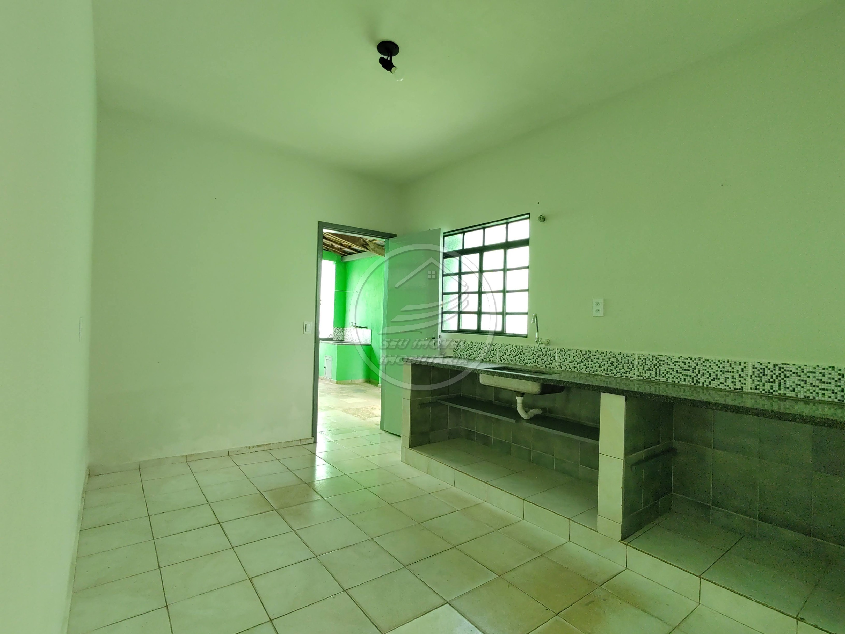 Casa à venda em Uberaba-MG: 3 quartos, 1 suíte, 2 banheiros, 3 vagas de garagem - Imperdível!
