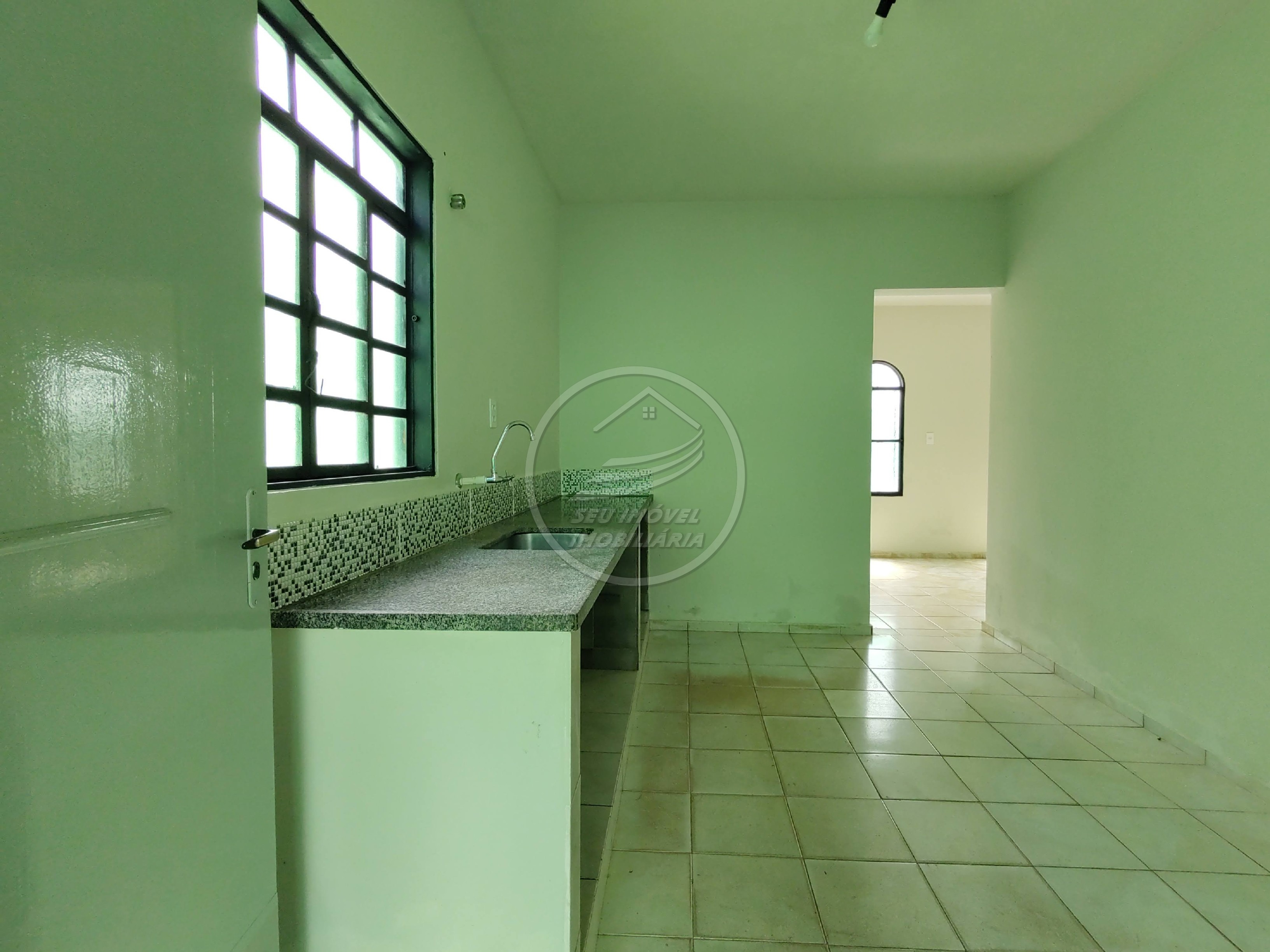 Casa à venda em Uberaba-MG: 3 quartos, 1 suíte, 2 banheiros, 3 vagas de garagem - Imperdível!