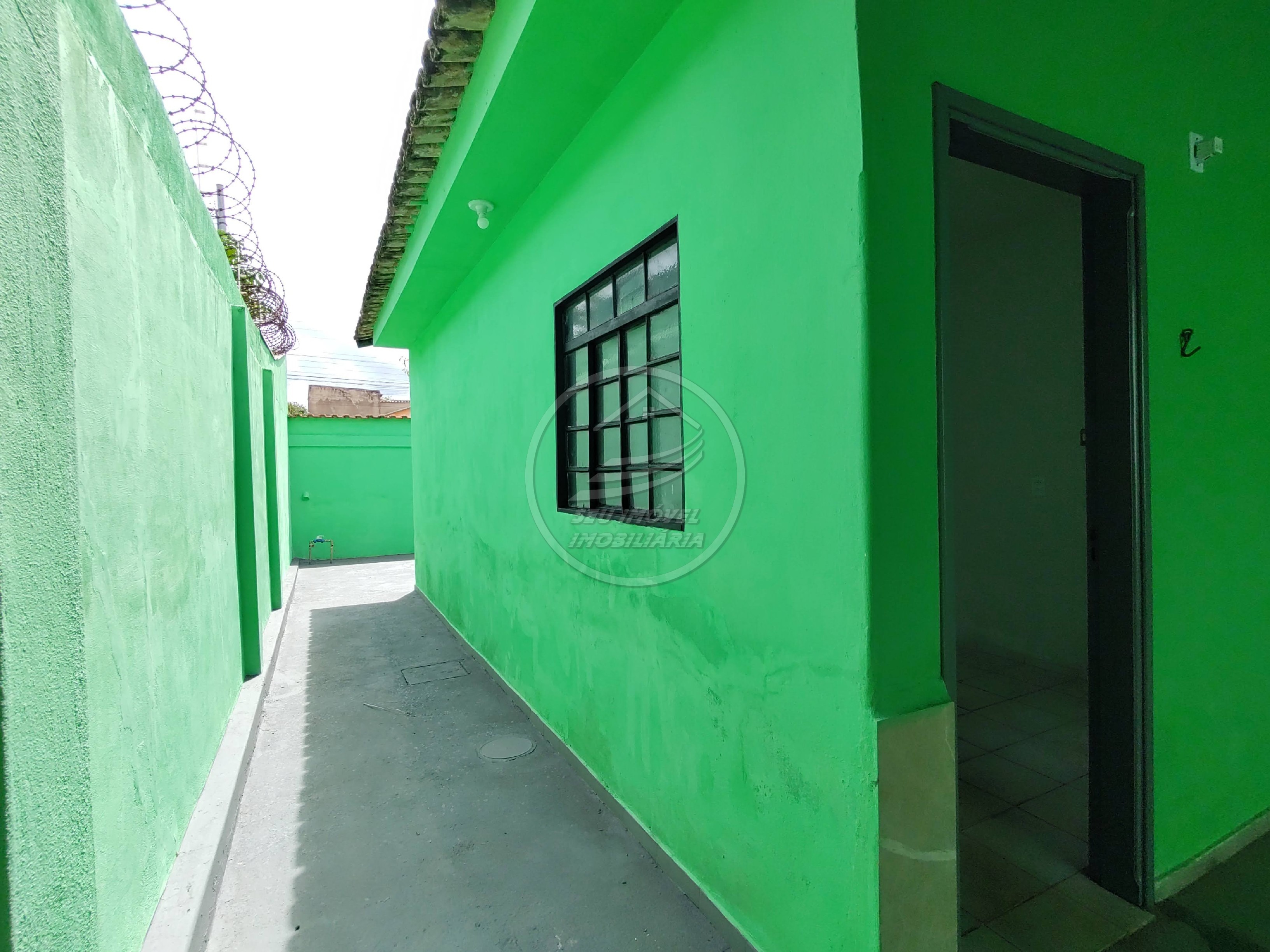 Casa à venda em Uberaba-MG: 3 quartos, 1 suíte, 2 banheiros, 3 vagas de garagem - Imperdível!
