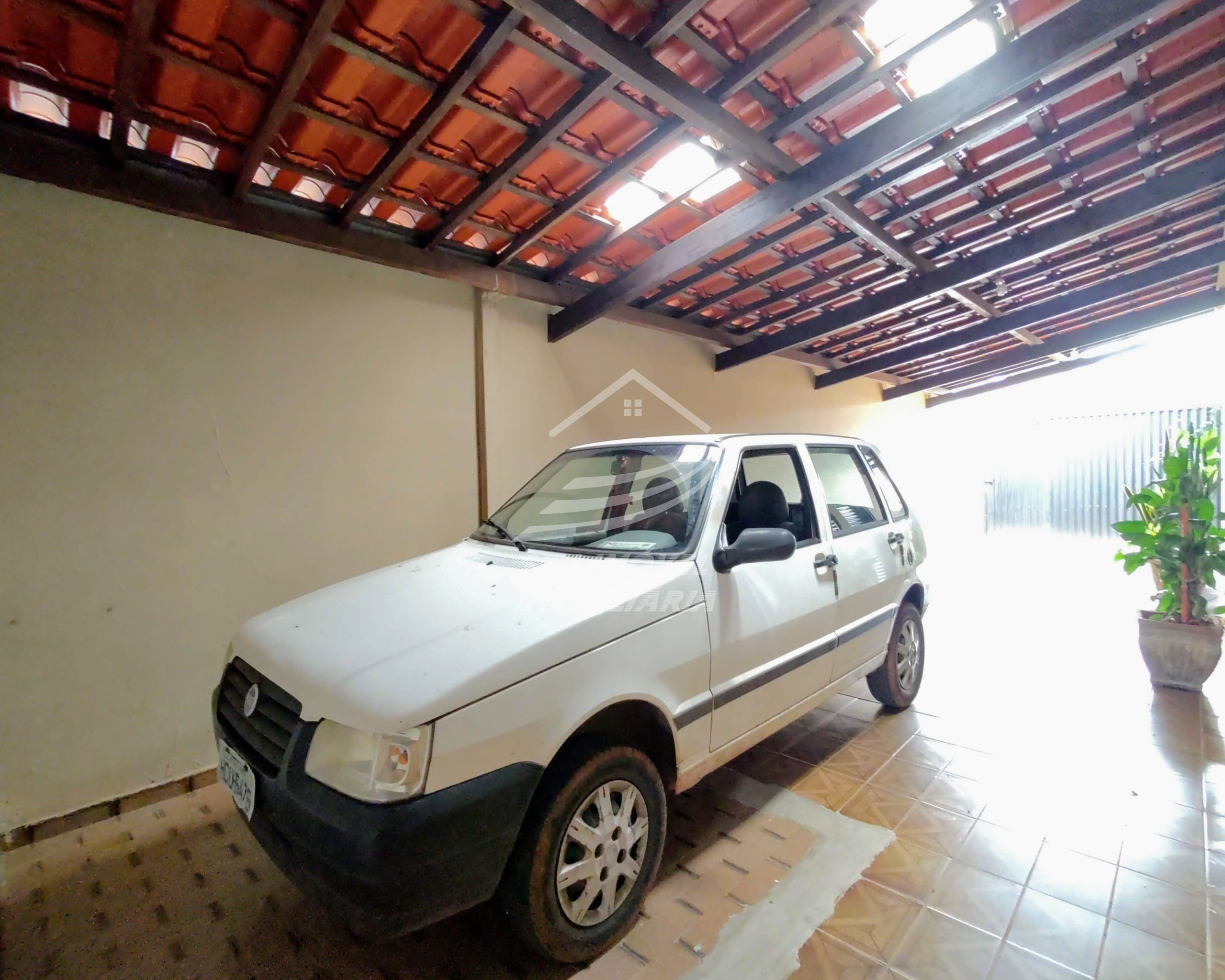 Casa a Venda em Uberaba | Gameleira | 4 Quartos | 2 Suítes | 4 Vagas de Garagem | R$ 340 mil