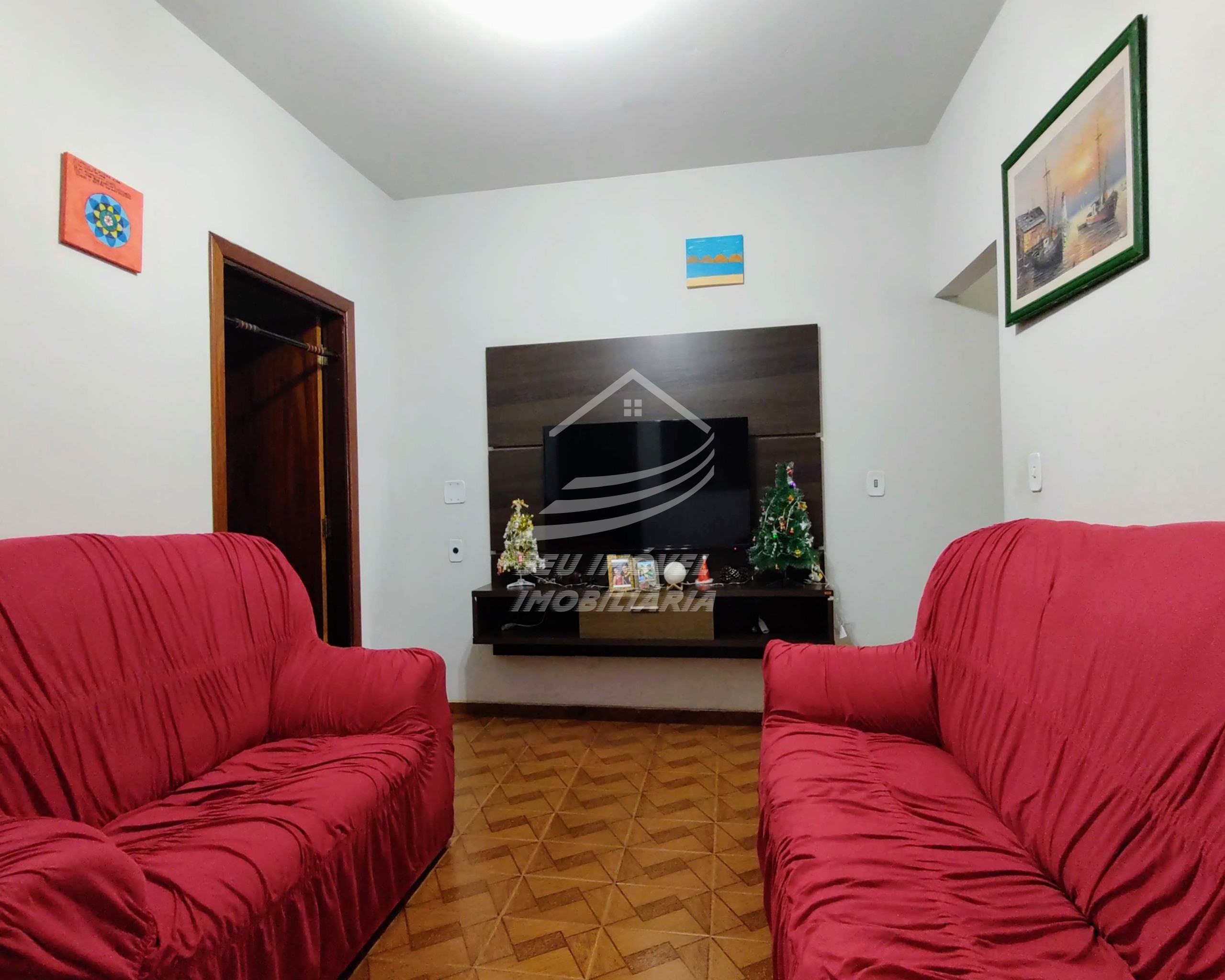 Casa a Venda em Uberaba | Gameleira | 4 Quartos | 2 Suítes | 4 Vagas de Garagem | R$ 340 mil