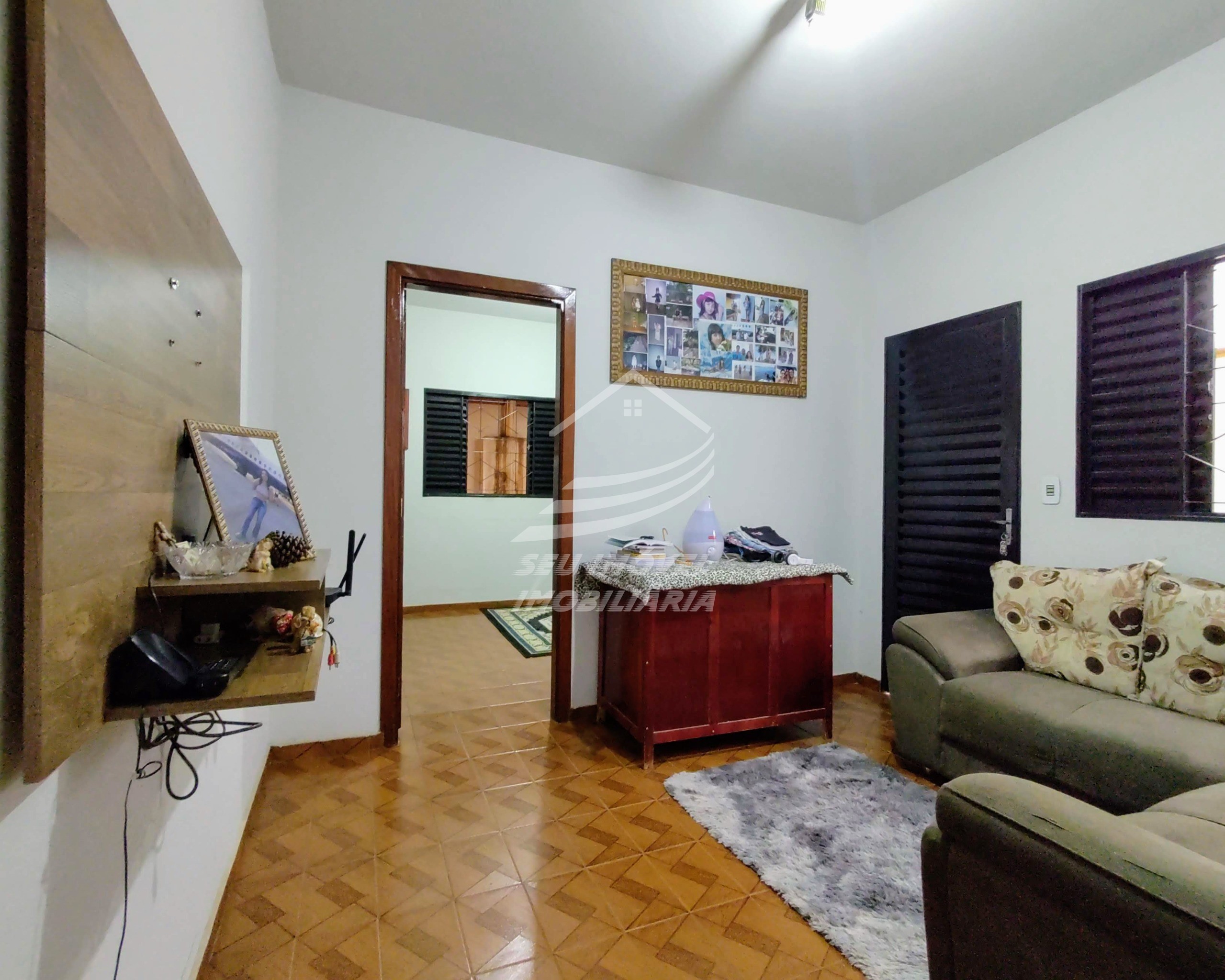 Casa a Venda em Uberaba | Gameleira | 4 Quartos | 2 Suítes | 4 Vagas de Garagem | R$ 340 mil