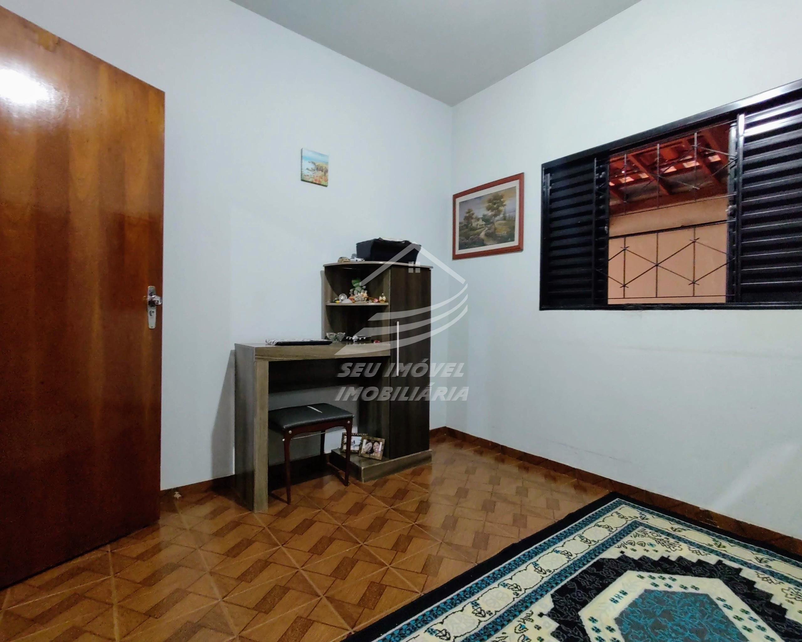 Casa a Venda em Uberaba | Gameleira | 4 Quartos | 2 Suítes | 4 Vagas de Garagem | R$ 340 mil