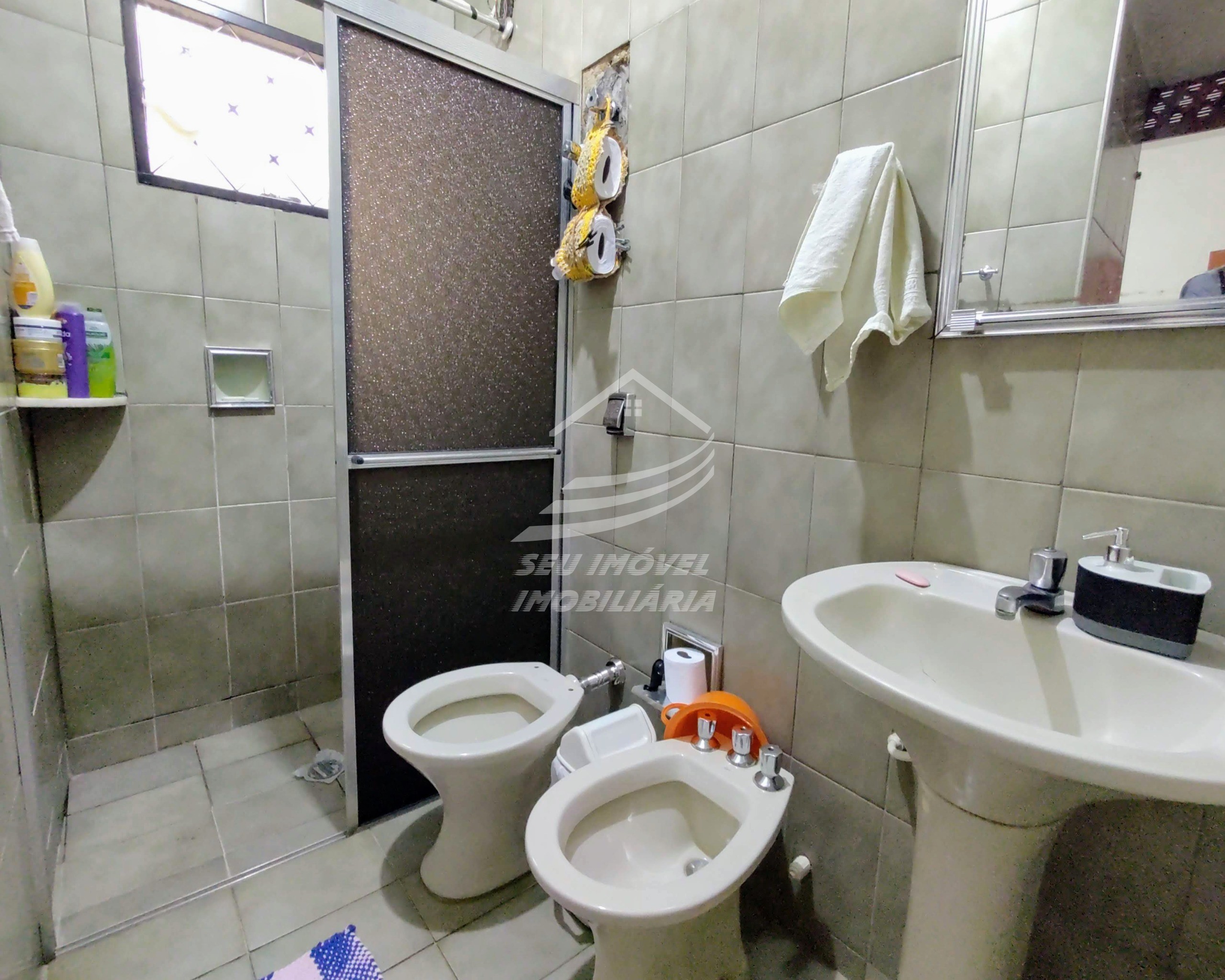 Casa a Venda em Uberaba | Gameleira | 4 Quartos | 2 Suítes | 4 Vagas de Garagem | R$ 340 mil