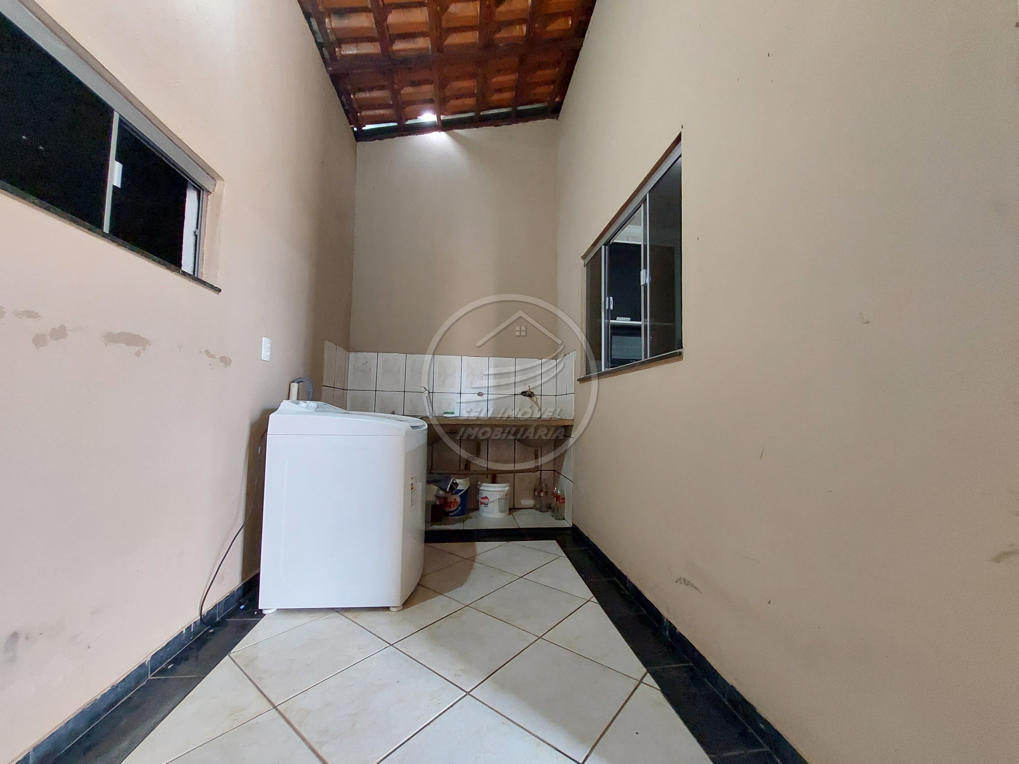 Casa a venda em Uberaba | Cidade Ozanan | 3 Quartos | 1 Suíte | 4 Vagas | R$ 350 mil