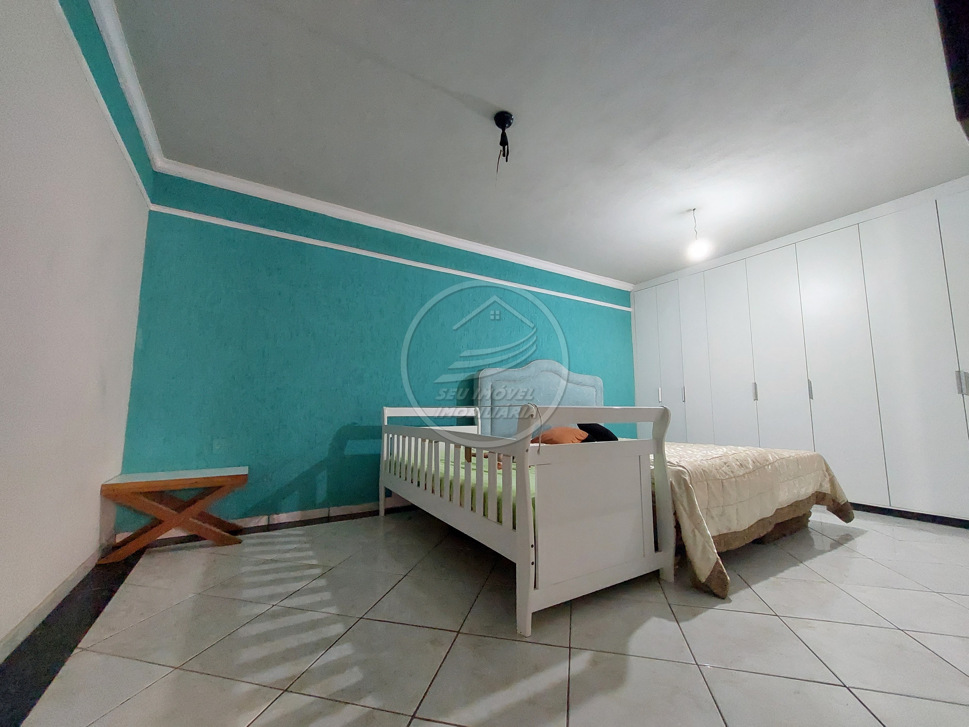 Casa a venda em Uberaba | Cidade Ozanan | 3 Quartos | 1 Suíte | 4 Vagas | R$ 350 mil