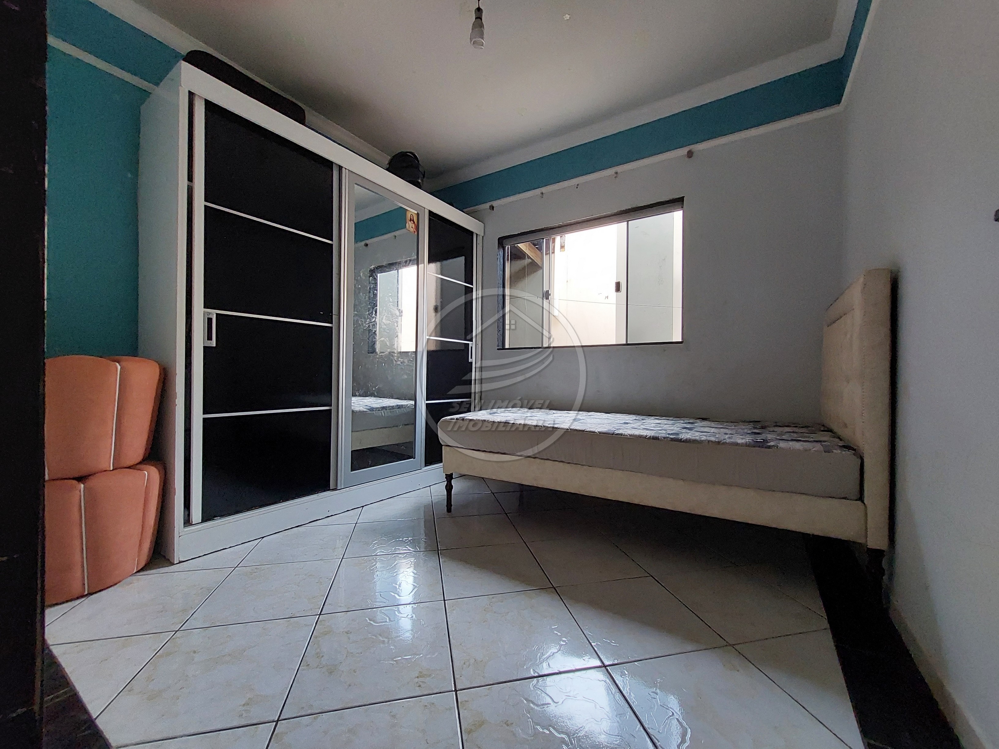 Casa a venda em Uberaba | Cidade Ozanan | 3 Quartos | 1 Suíte | 4 Vagas | R$ 350 mil