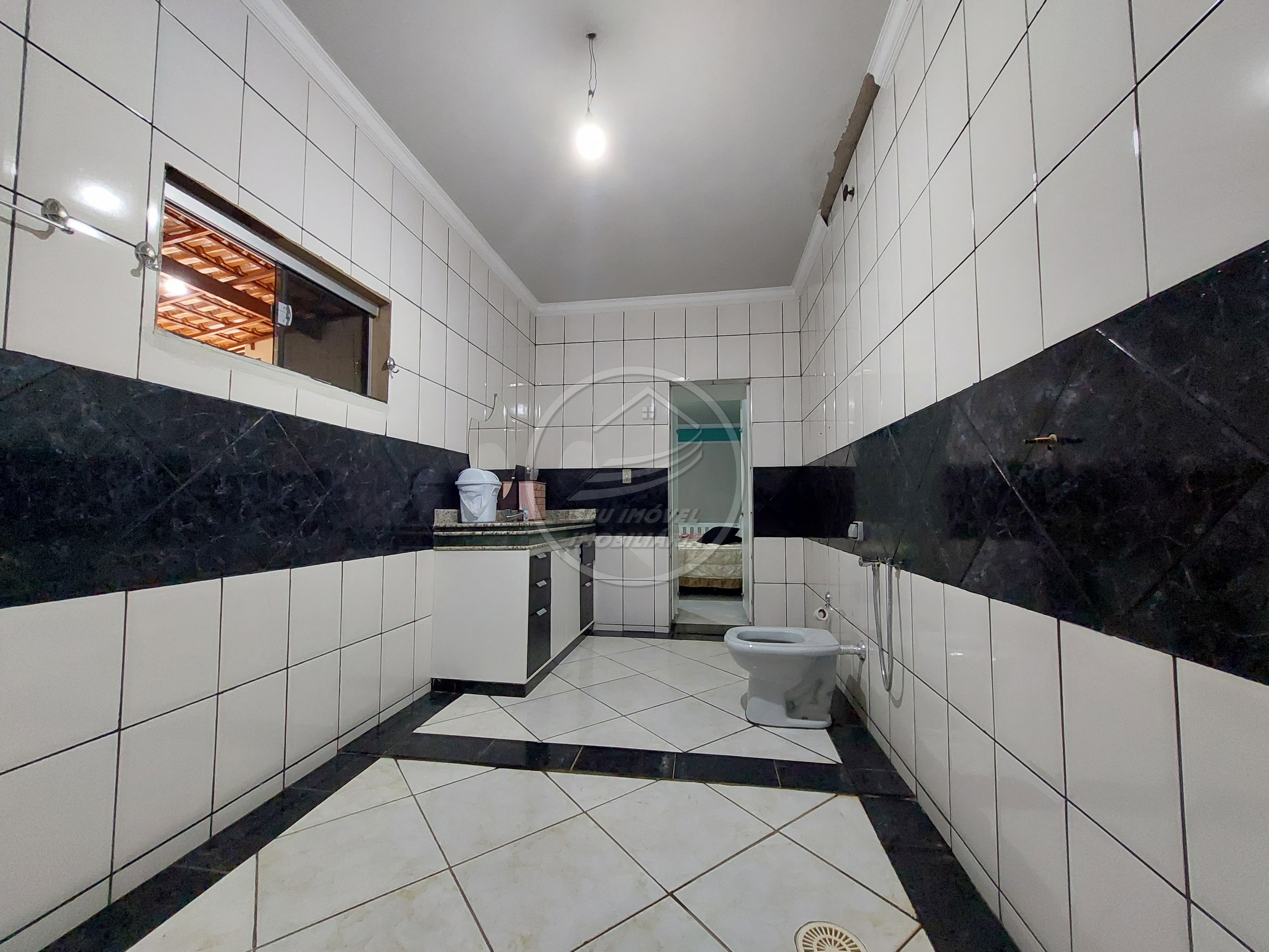 Casa a venda em Uberaba | Cidade Ozanan | 3 Quartos | 1 Suíte | 4 Vagas | R$ 350 mil