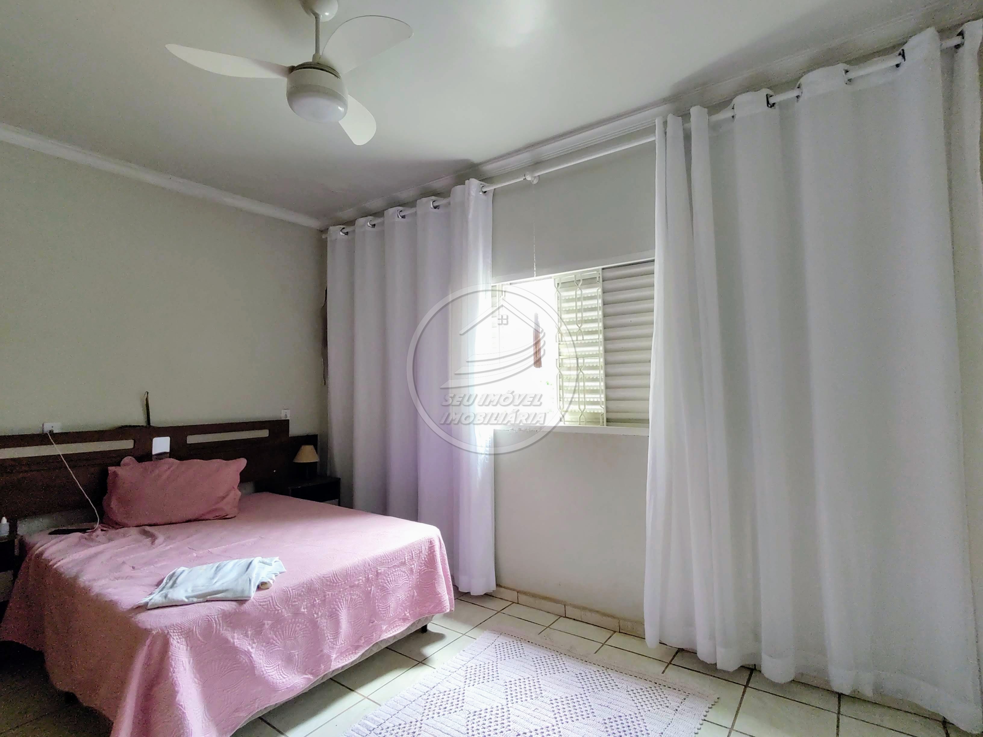 Casa a venda em Uberaba | Oneida Mendes | 3 Quartos | 1 Suíte | 5 Vagas | R$ 400 mil