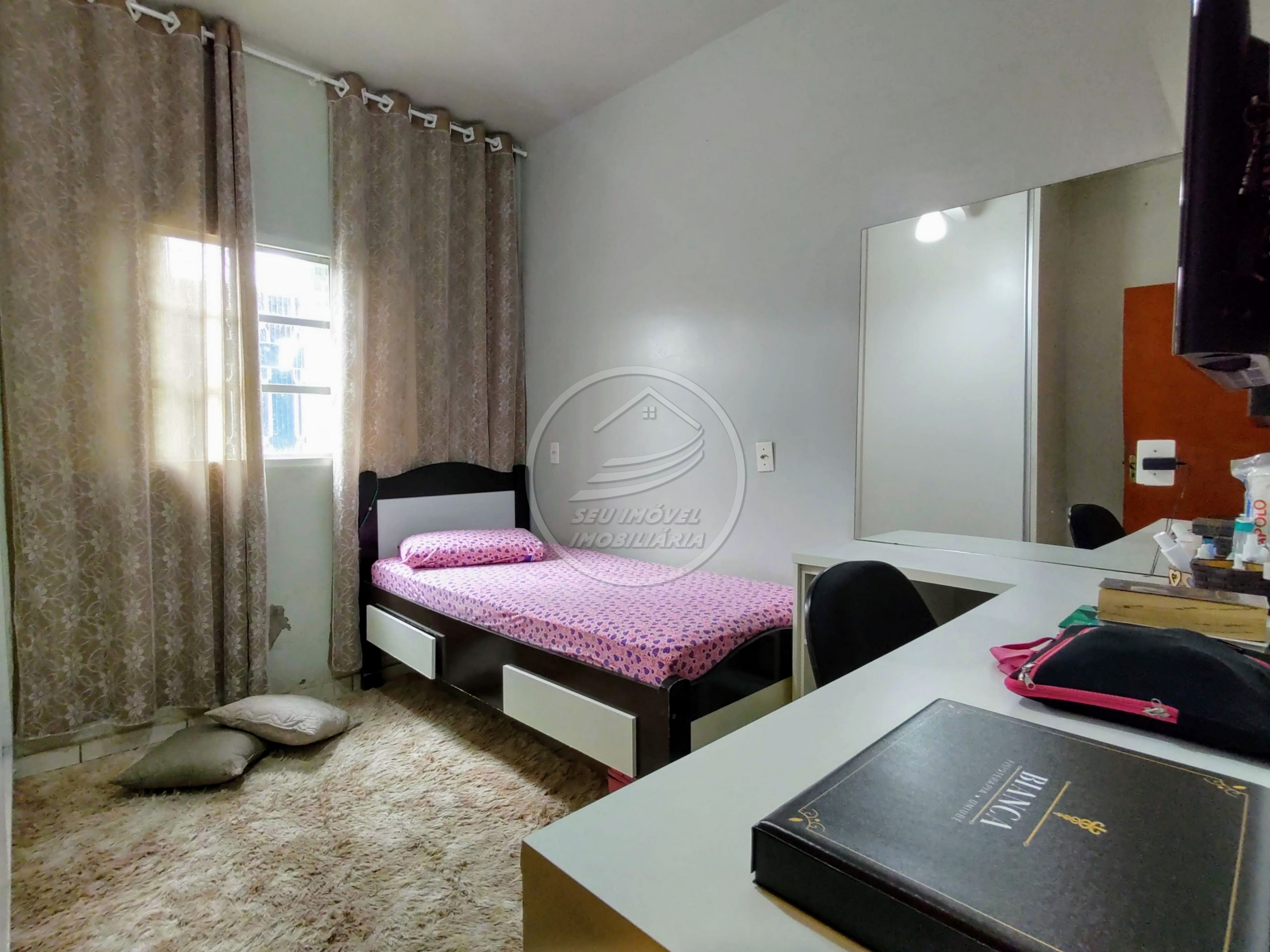 Casa a venda em Uberaba | Oneida Mendes | 3 Quartos | 1 Suíte | 5 Vagas | R$ 400 mil