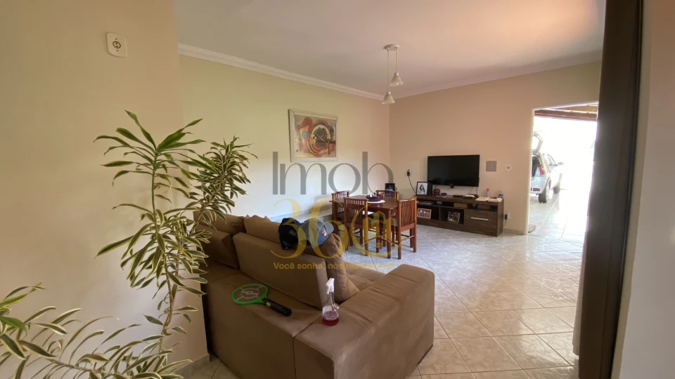 Imagens do imóveis 2 CASAS NO MESMO LOTE - BAIRRO MILIONÁRIOS