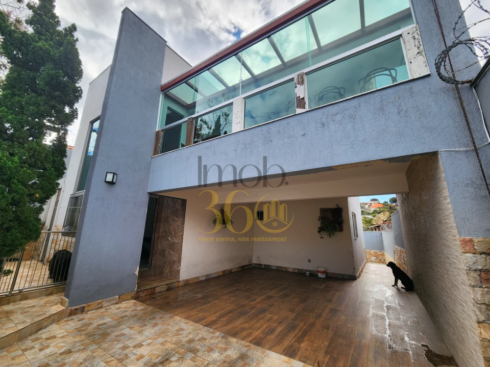 CASA Á VENDA TEIXEIRA DIAS (BARREIRO)