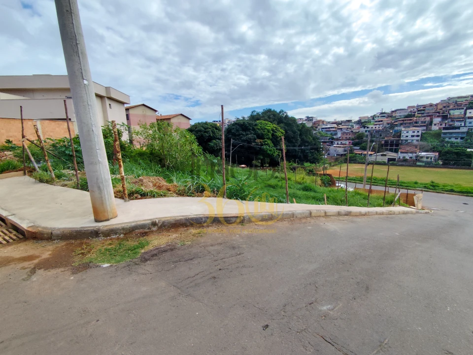 Imagens do imóveis LOTE Á VENDA - SOLAR DO BARREIRO