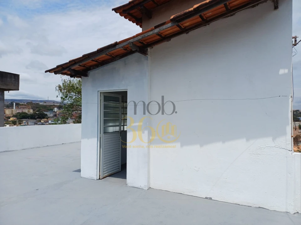 Imagens do imóveis CASA Á VENDA - OLARIA (DIAMANTE)