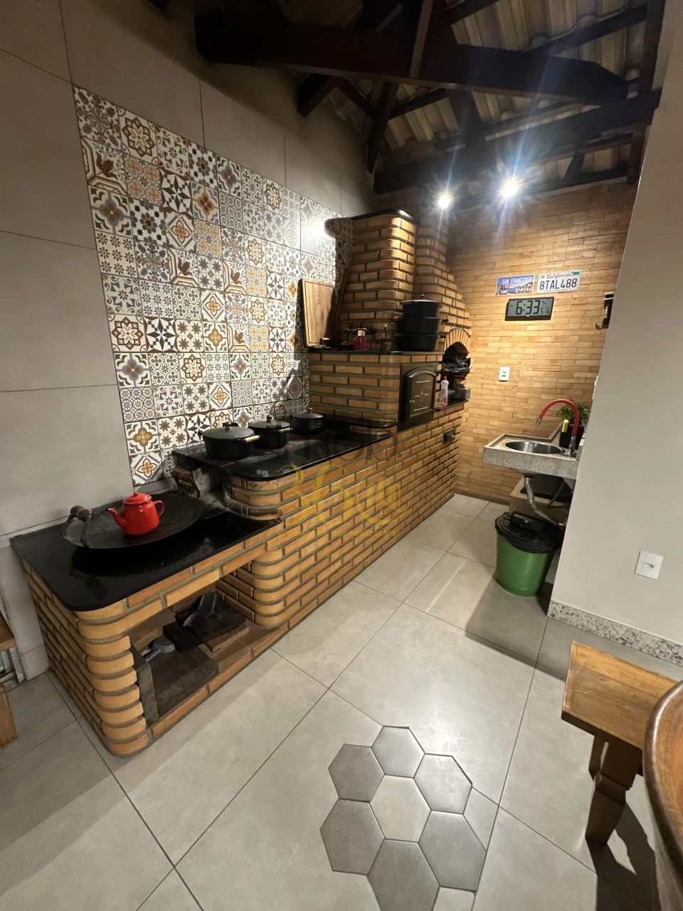 CASA Á VENDA TIROL (BARREIRO)