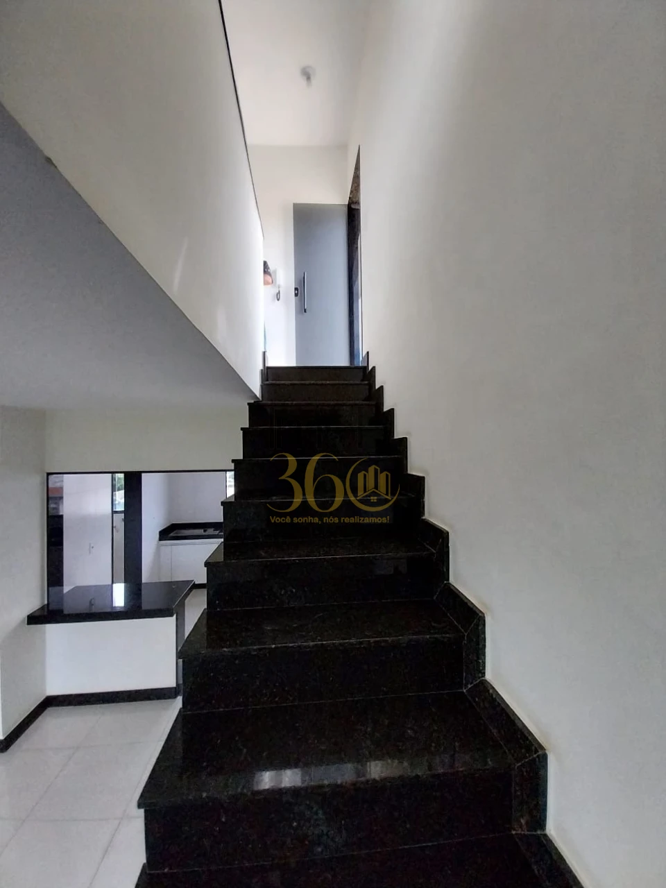 COBERTURA APARTAMENTO - BARREIRO