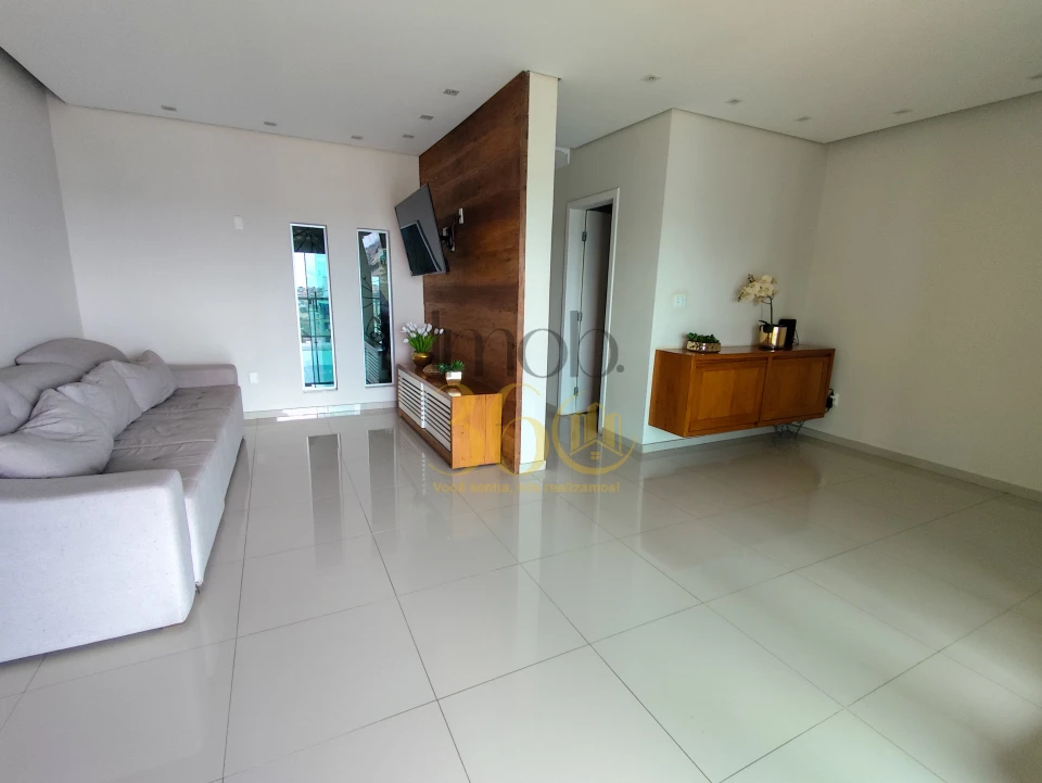 Imagens do imóveis Casa Duplex de alto padrão no Diamante