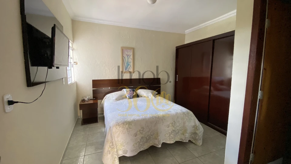 Imagens do imóveis 2 CASAS NO MESMO LOTE - BAIRRO MILIONÁRIOS