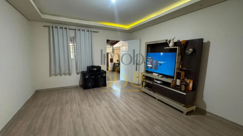 Imagens do imóveis CASA À VENDA - BAIRRO BRASIL INDUSTRIAL