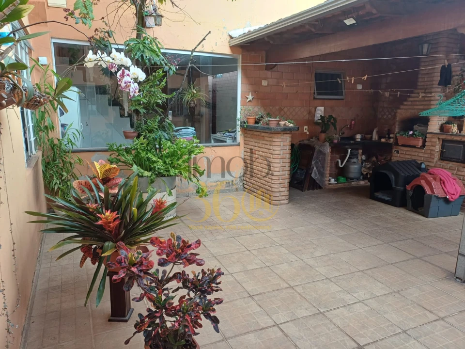 Imagens do imóveis CASA 5 QUARTOS NO MELHOR PONTO DO MALDONADO