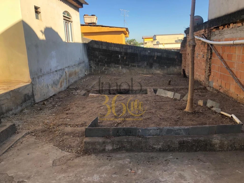 Imagens do imóveis CASA À VENDA LAGO AZUL