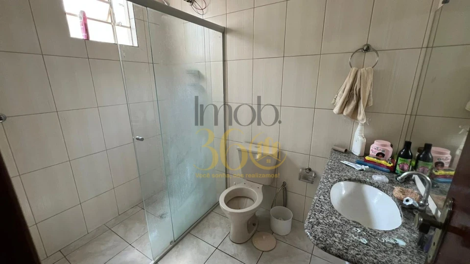 Imagens do imóveis CASA À VENDA - BAIRRO SANTA HELENA