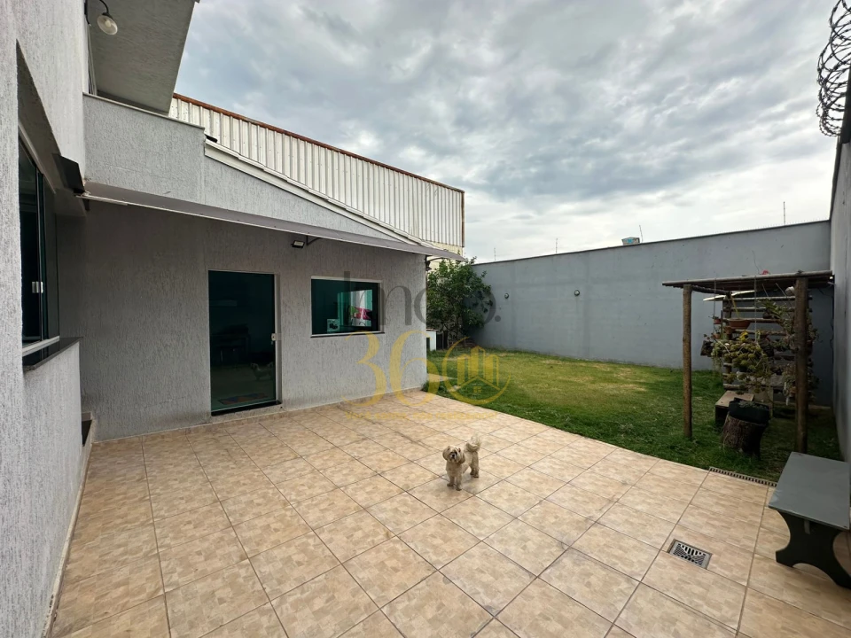 Imagens do imóveis CASA Á VENDA -  OLARIA