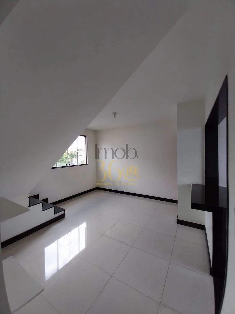 COBERTURA APARTAMENTO - BARREIRO