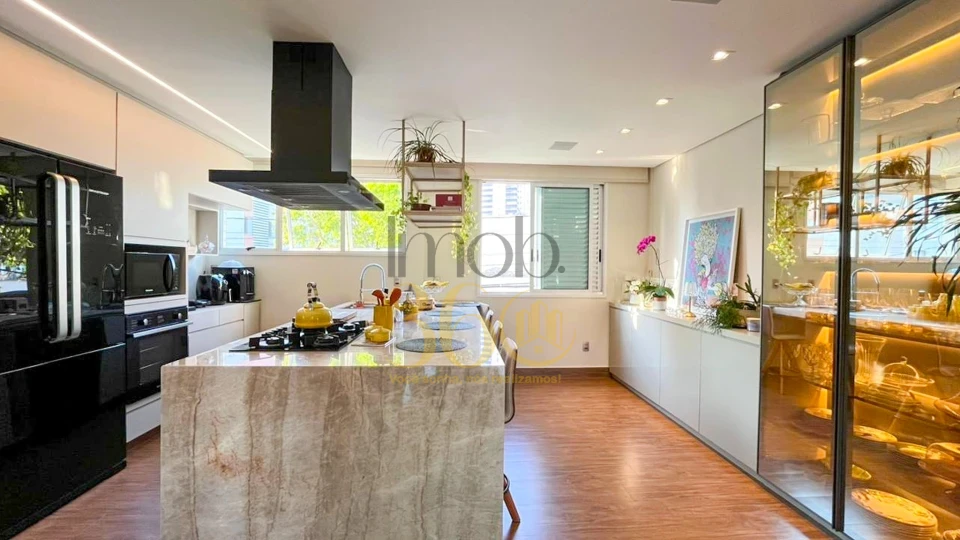 COBERTURA Á VENDA - BAIRRO BURITIS