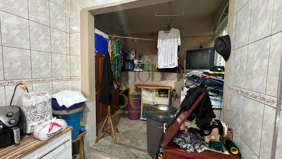 CASA Á VENDA -  TEIXEIRA DIAS (BARREIRO)