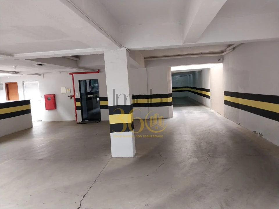 COBERTURA APARTAMENTO - BARREIRO